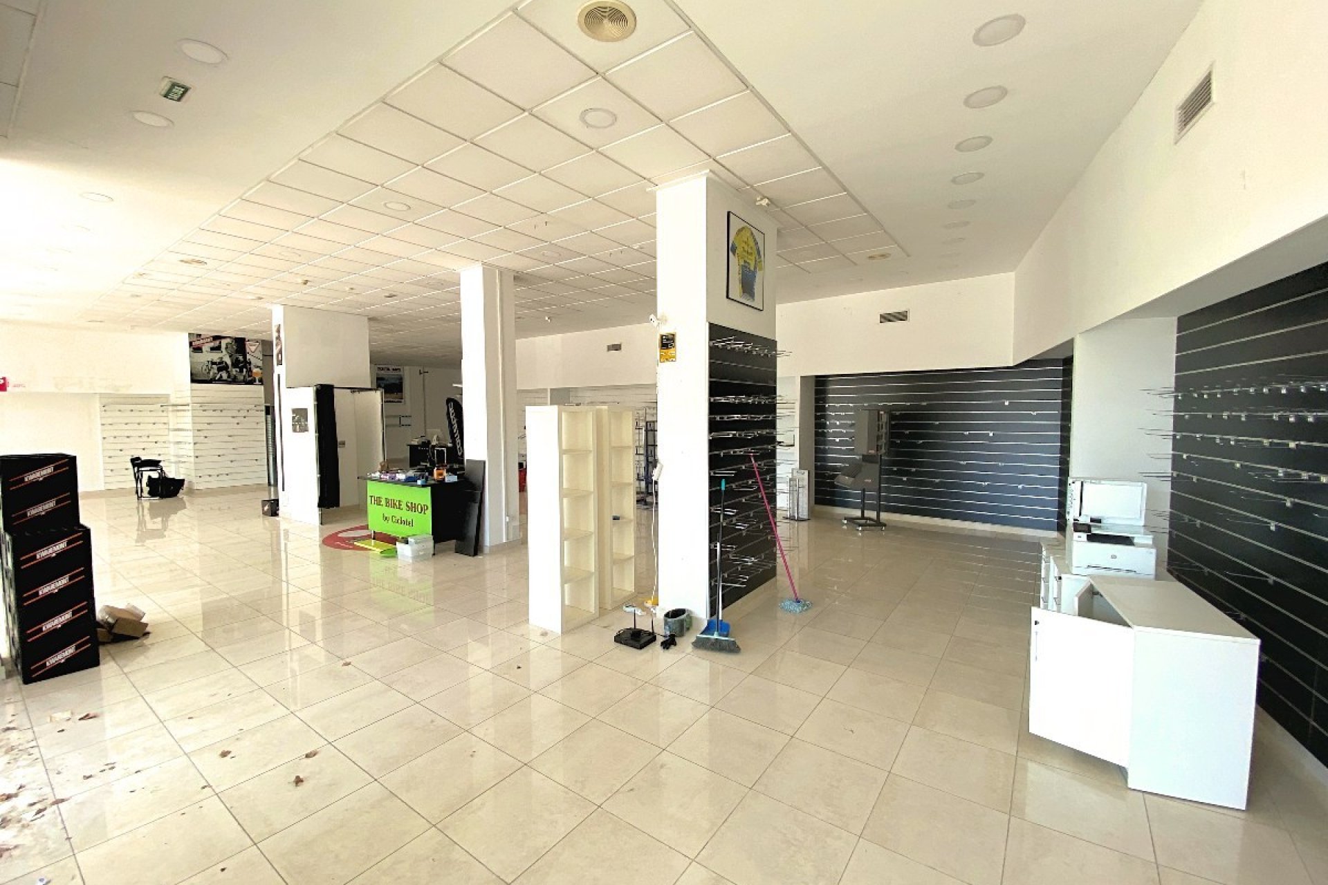 Alquiler - commercial_premises - Calpe - Centro Urbano
