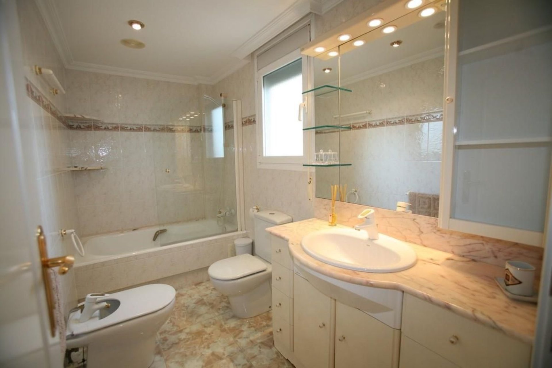 Herverkoop - Apartment - Calpe - Playa De Arenal