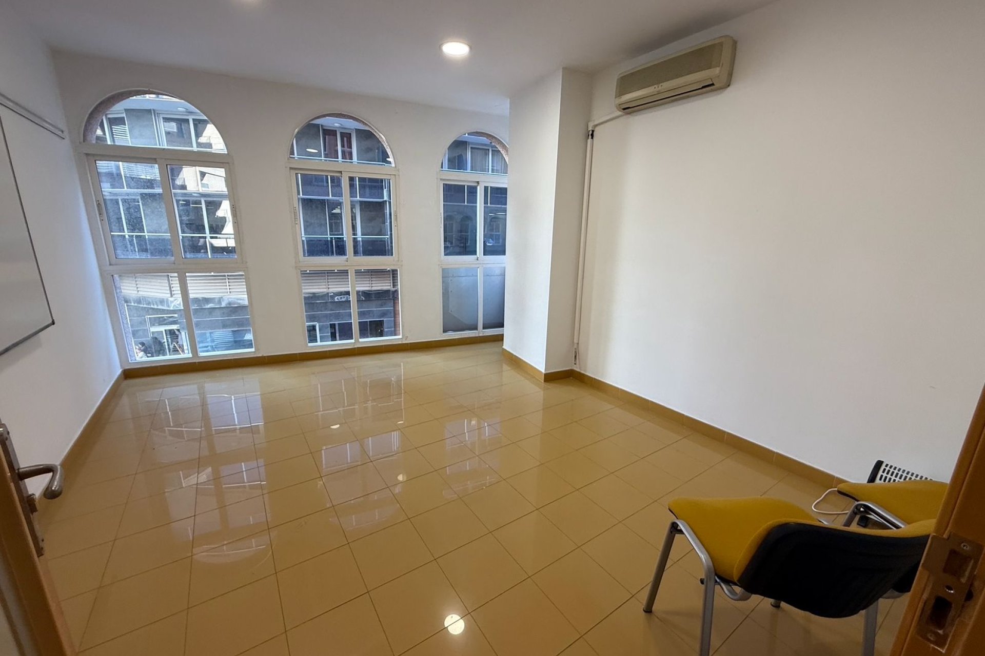 Herverkoop - commercial_premises - Calpe - Centro Urbano