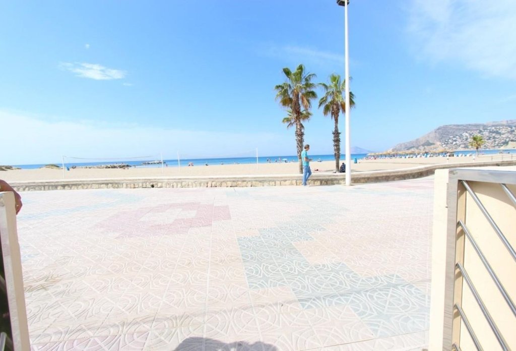 Herverkoop - Commercial Premises - Calpe - Playa De Arenal