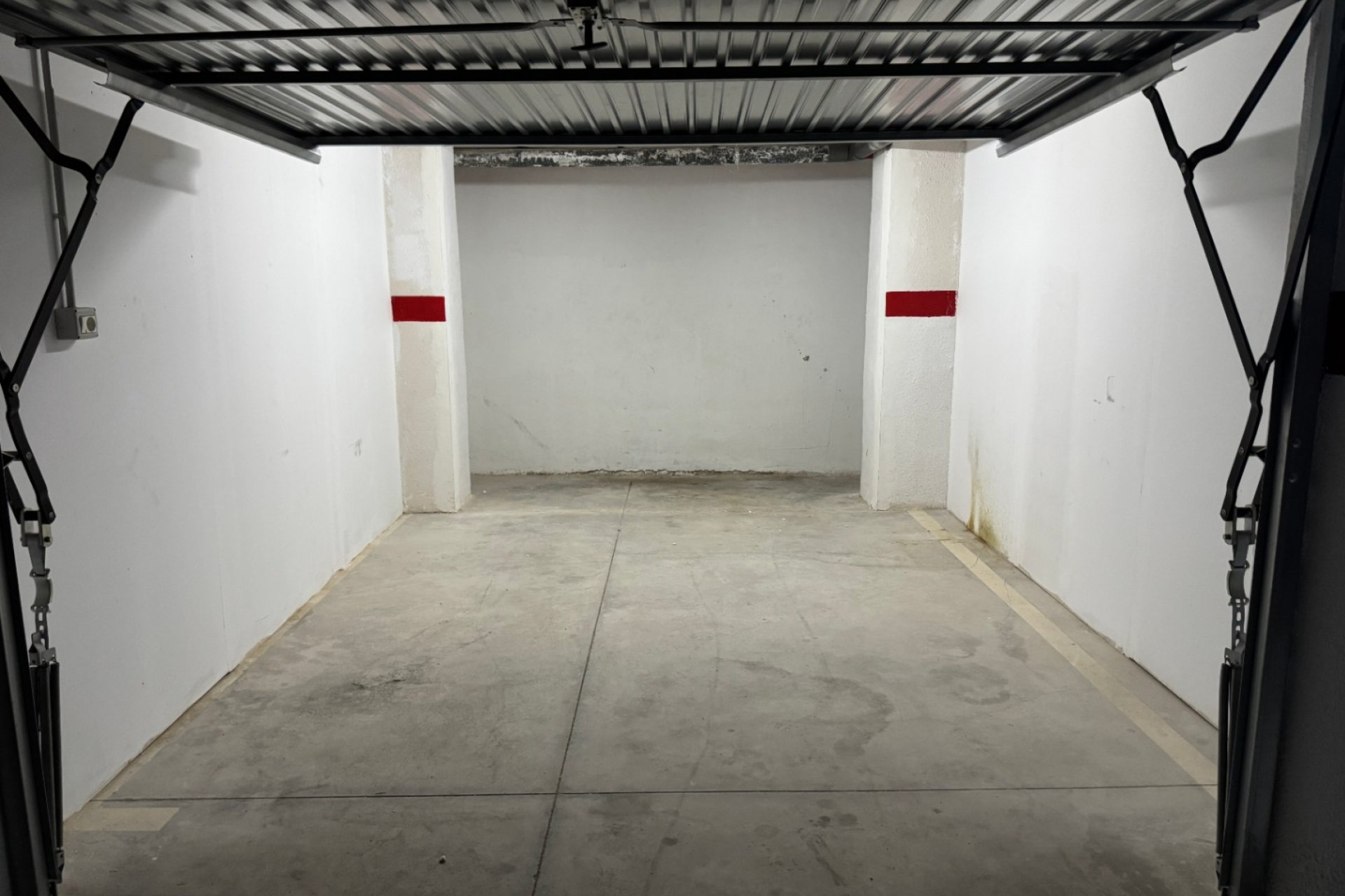 Herverkoop - Garage - Calpe - Rosa de los vientos