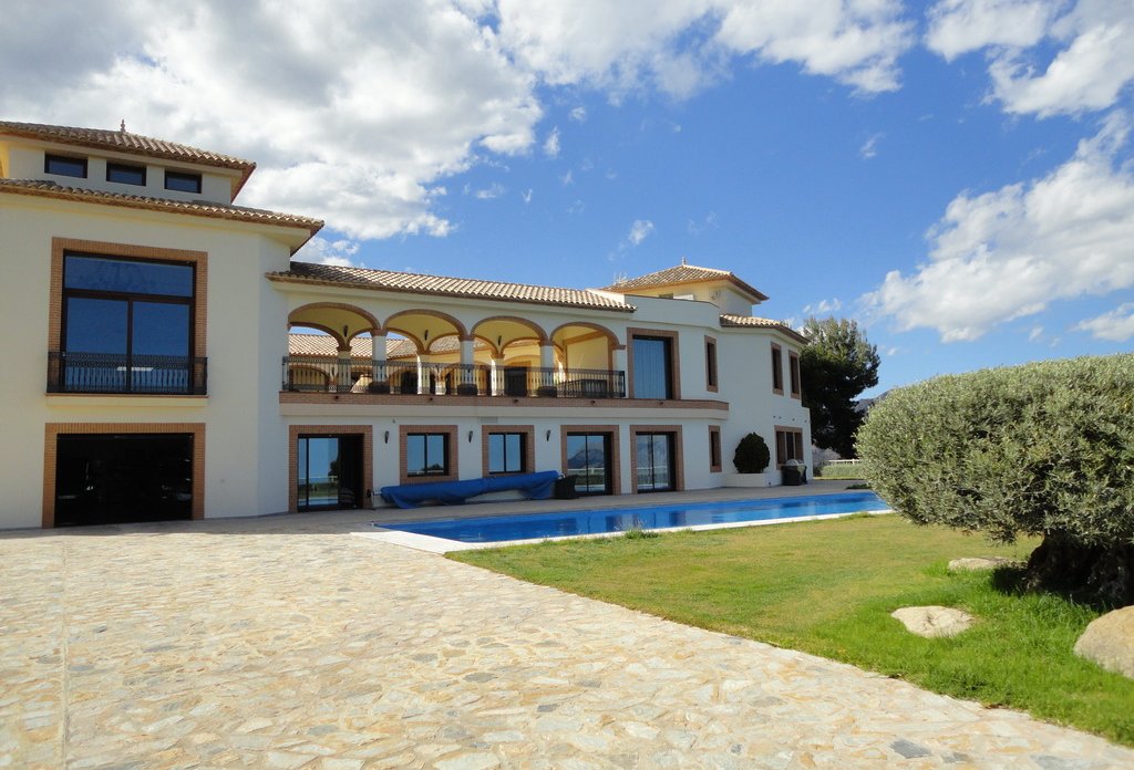Herverkoop - Villa - Benimantell