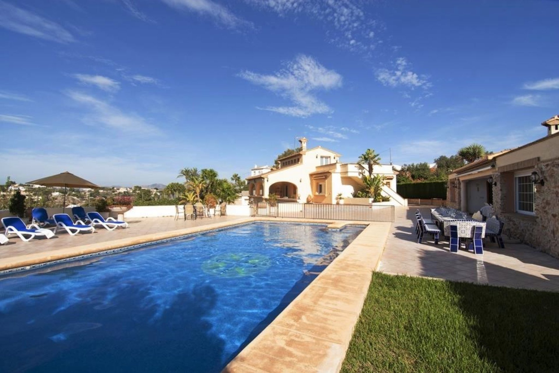 Herverkoop - Villa - Benissa - Costa blanca