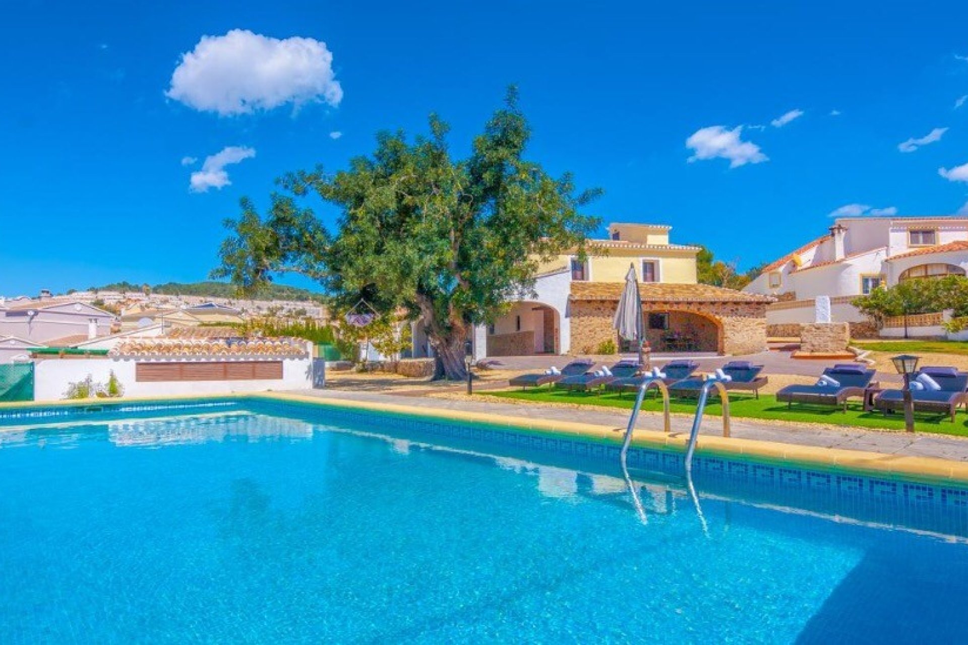 Herverkoop - Villa - Calpe - Cometa