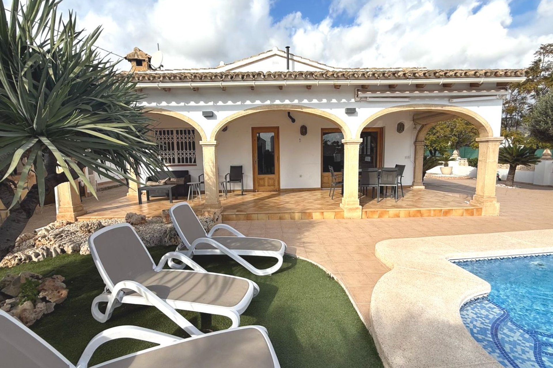 Herverkoop - Villa - Calpe - Urbanizaciones