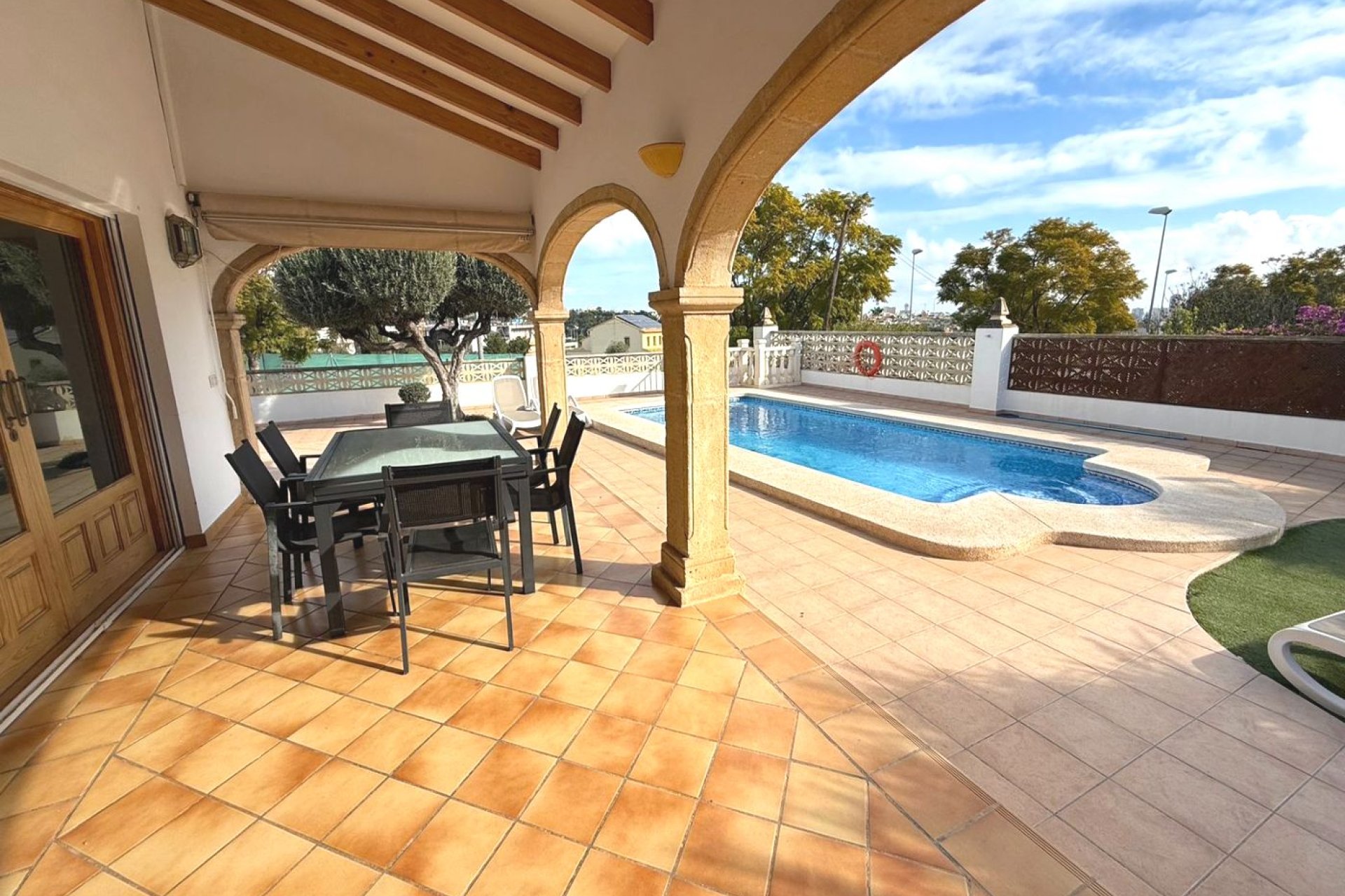 Herverkoop - Villa - Calpe - Urbanizaciones