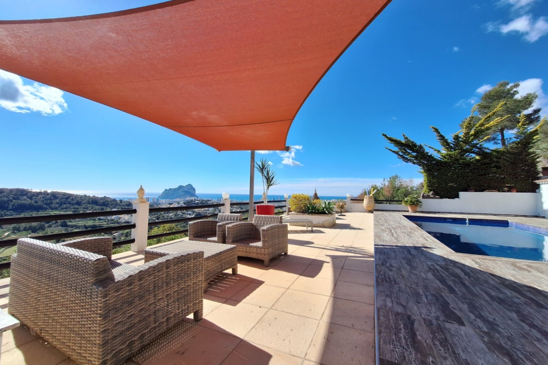 Herverkoop - Villa - Calpe - Urbanizaciones