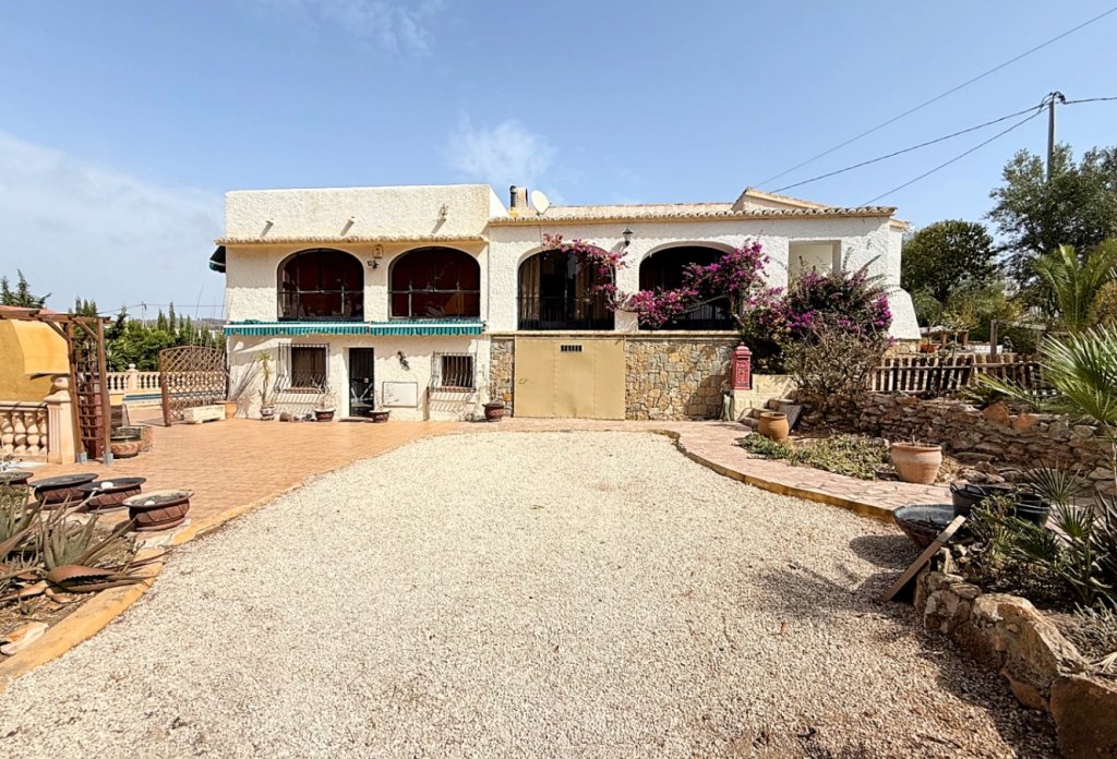 Herverkoop - Villa - Calpe - Zona Residencial