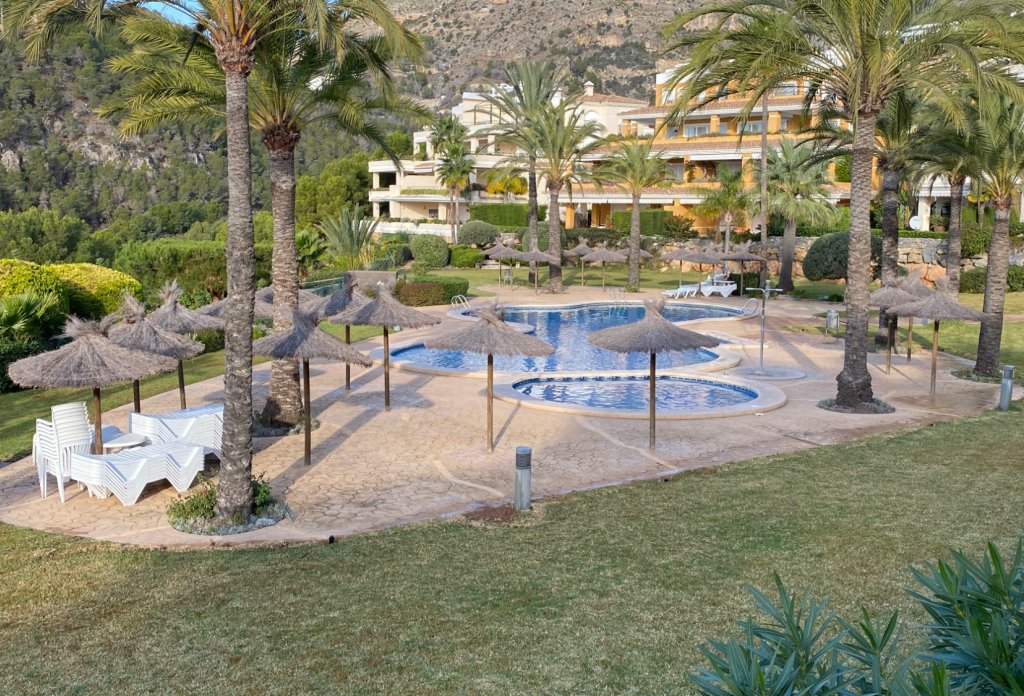 Resale - Apartment - Altea