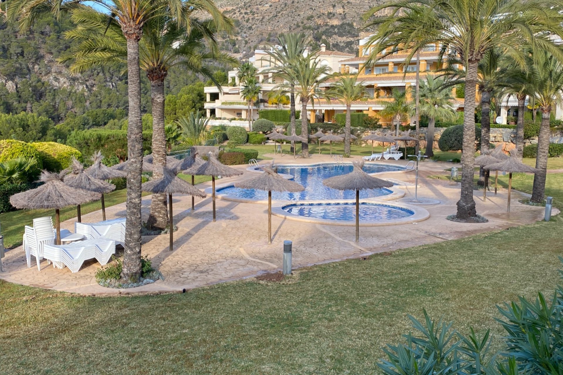 Resale - Apartment - Altea