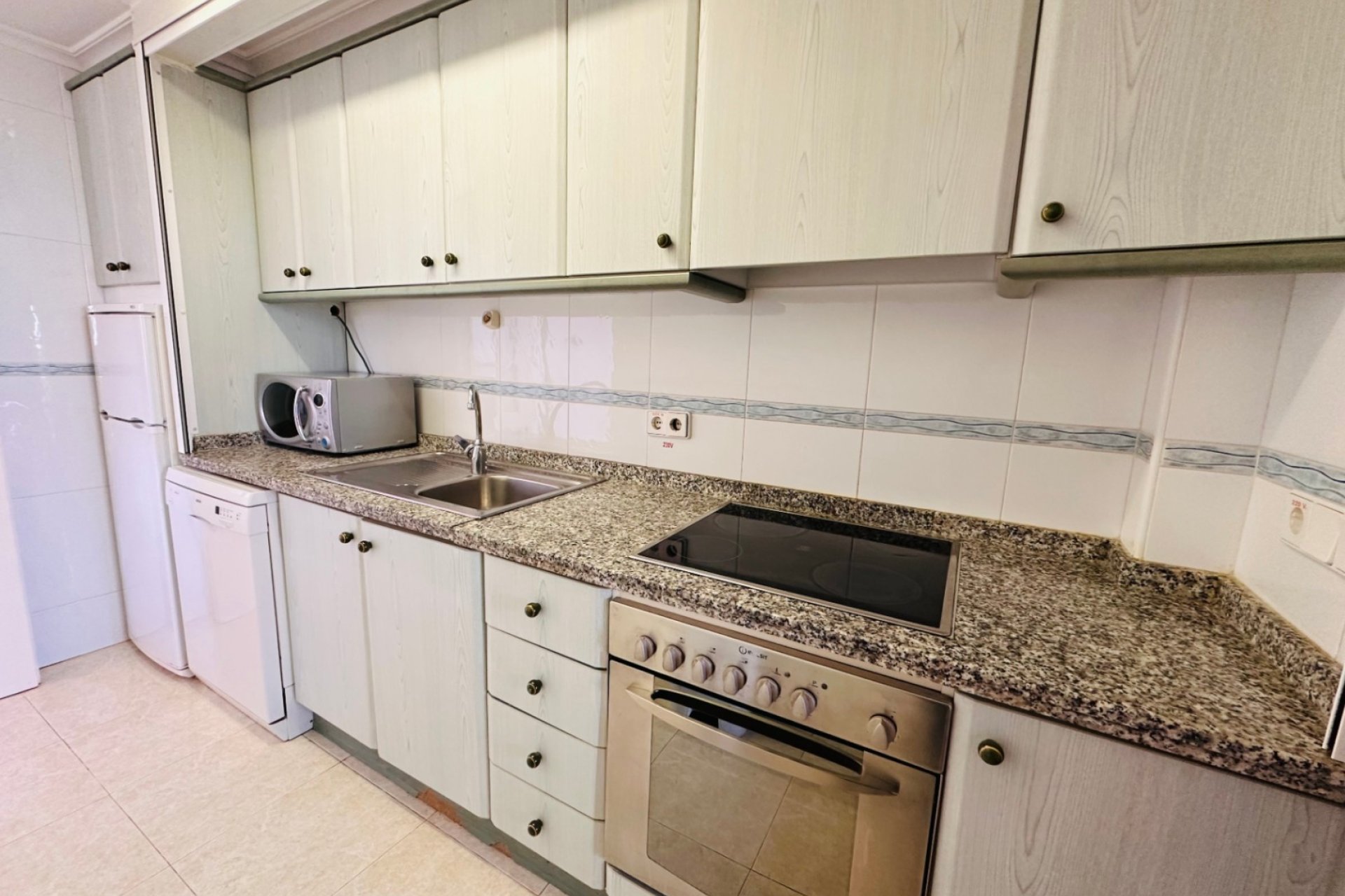 Resale - Apartment - Calpe - Playa De Poniente