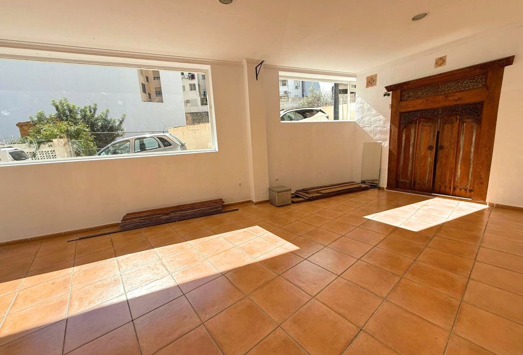 Resale - commercial_premises - Calpe - Centro Urbano