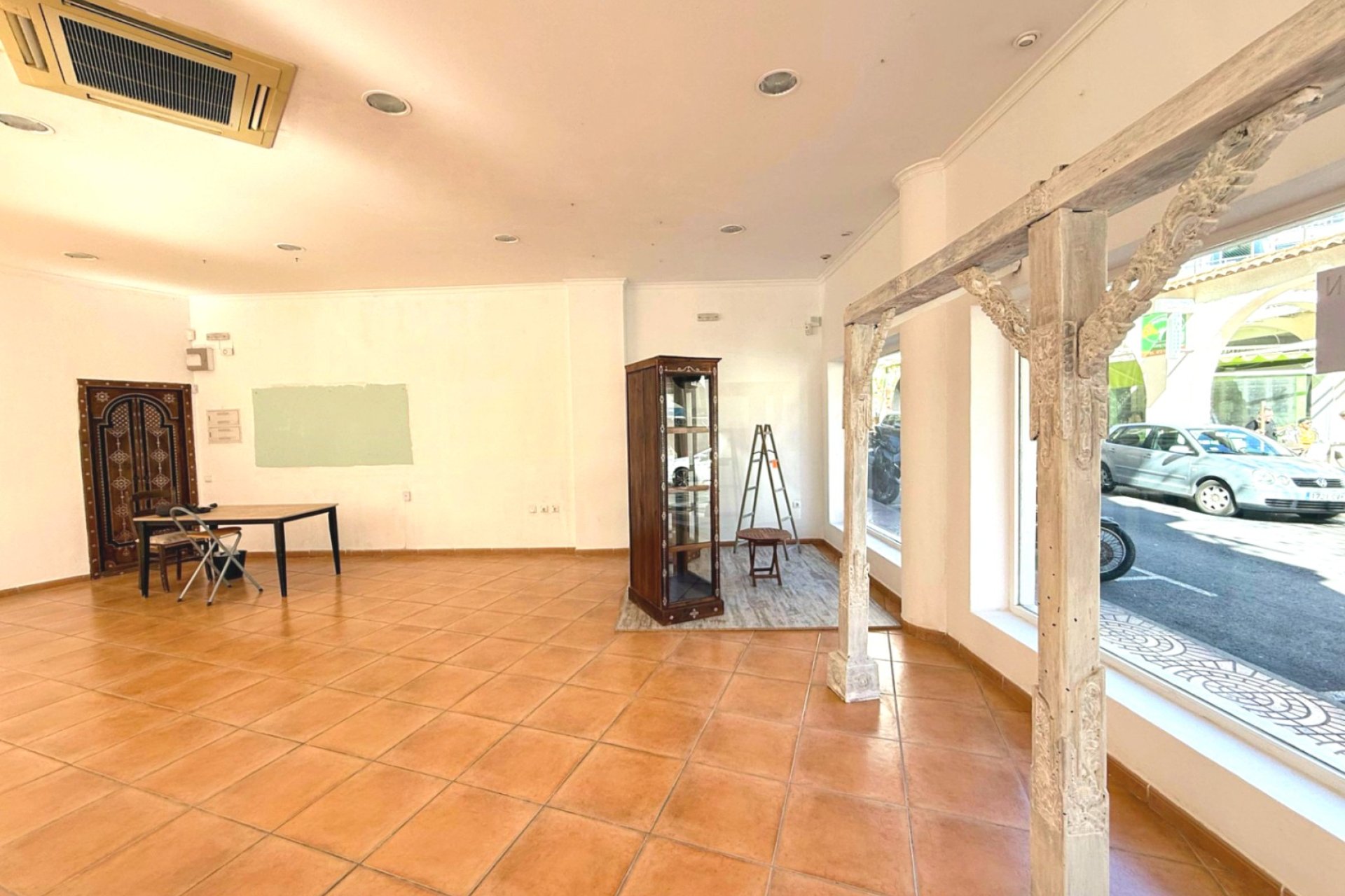 Resale - commercial_premises - Calpe - Centro Urbano