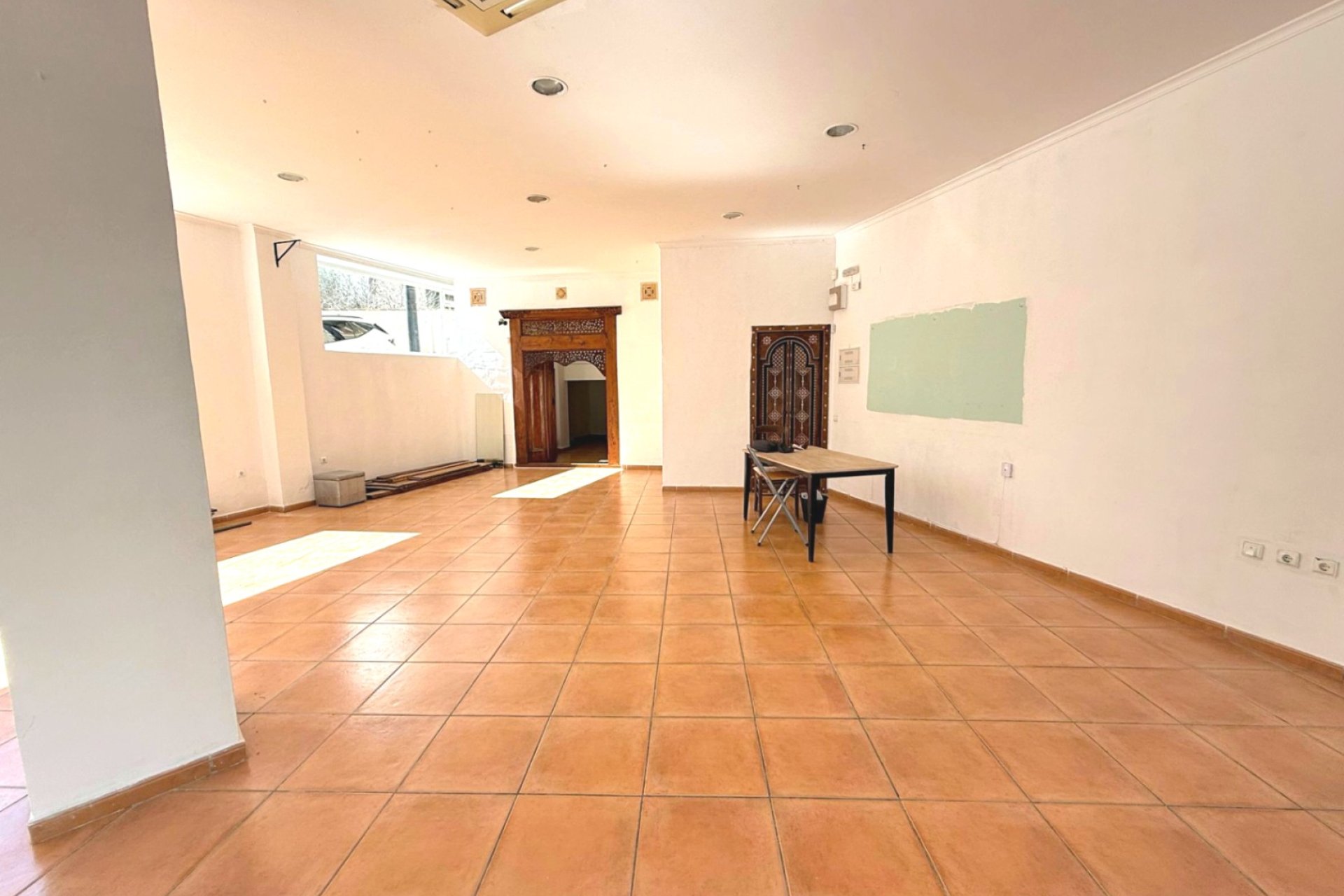 Resale - commercial_premises - Calpe - Centro Urbano