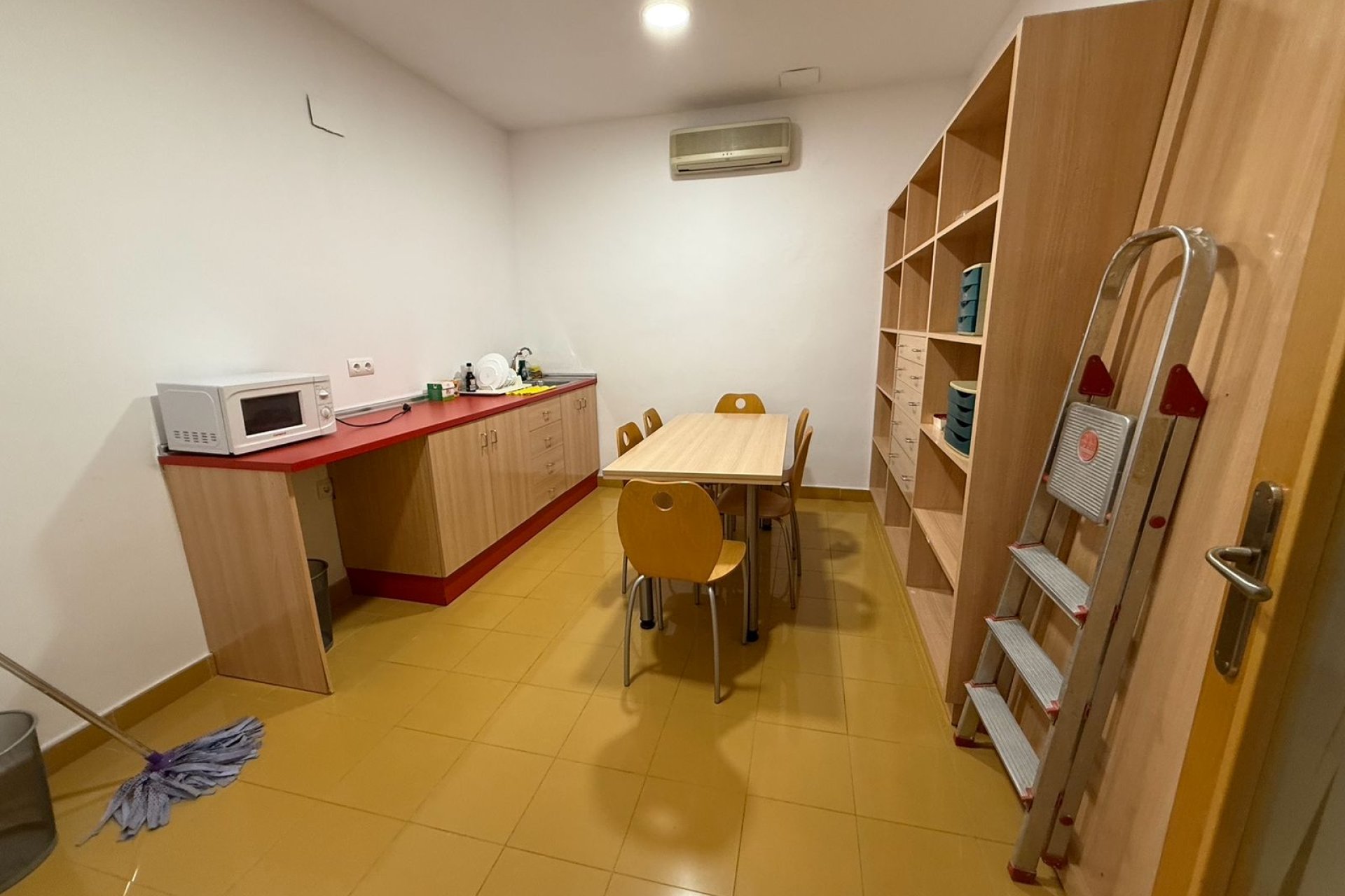 Resale - commercial_premises - Calpe - Centro Urbano