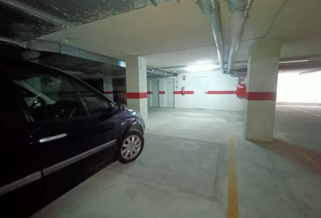 Resale - Parking – Garage - Calpe