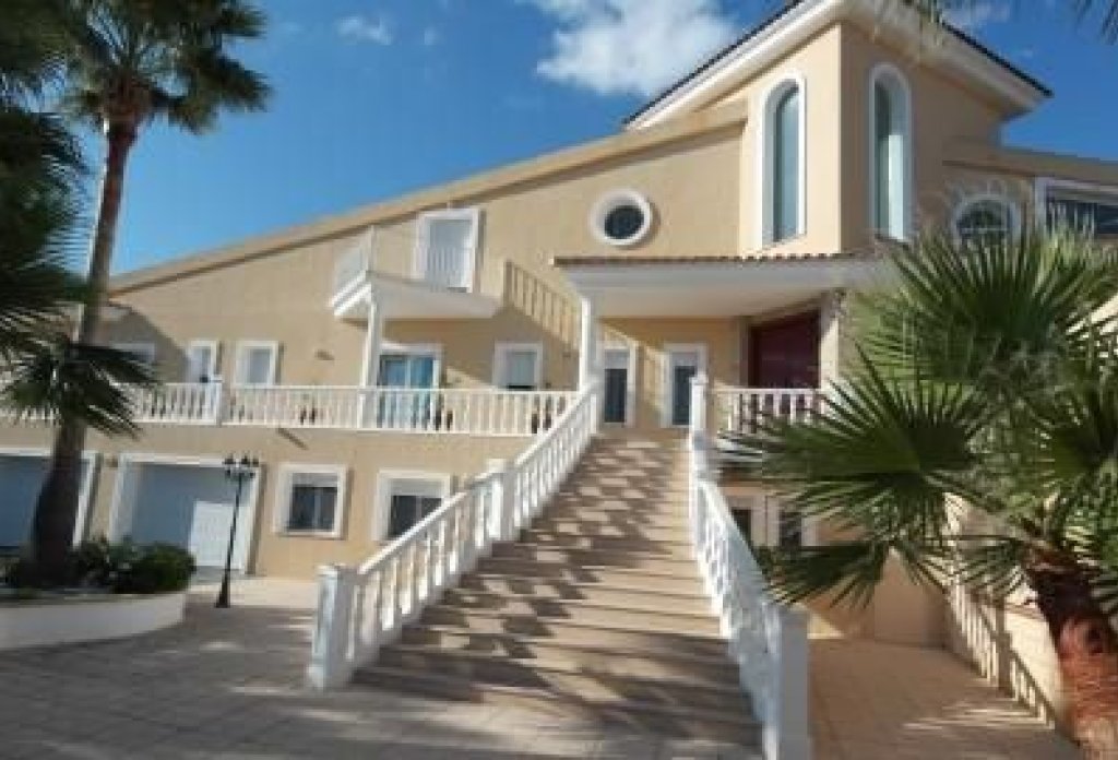 Resale - Villa - Alfas del Pí - Escandinavia