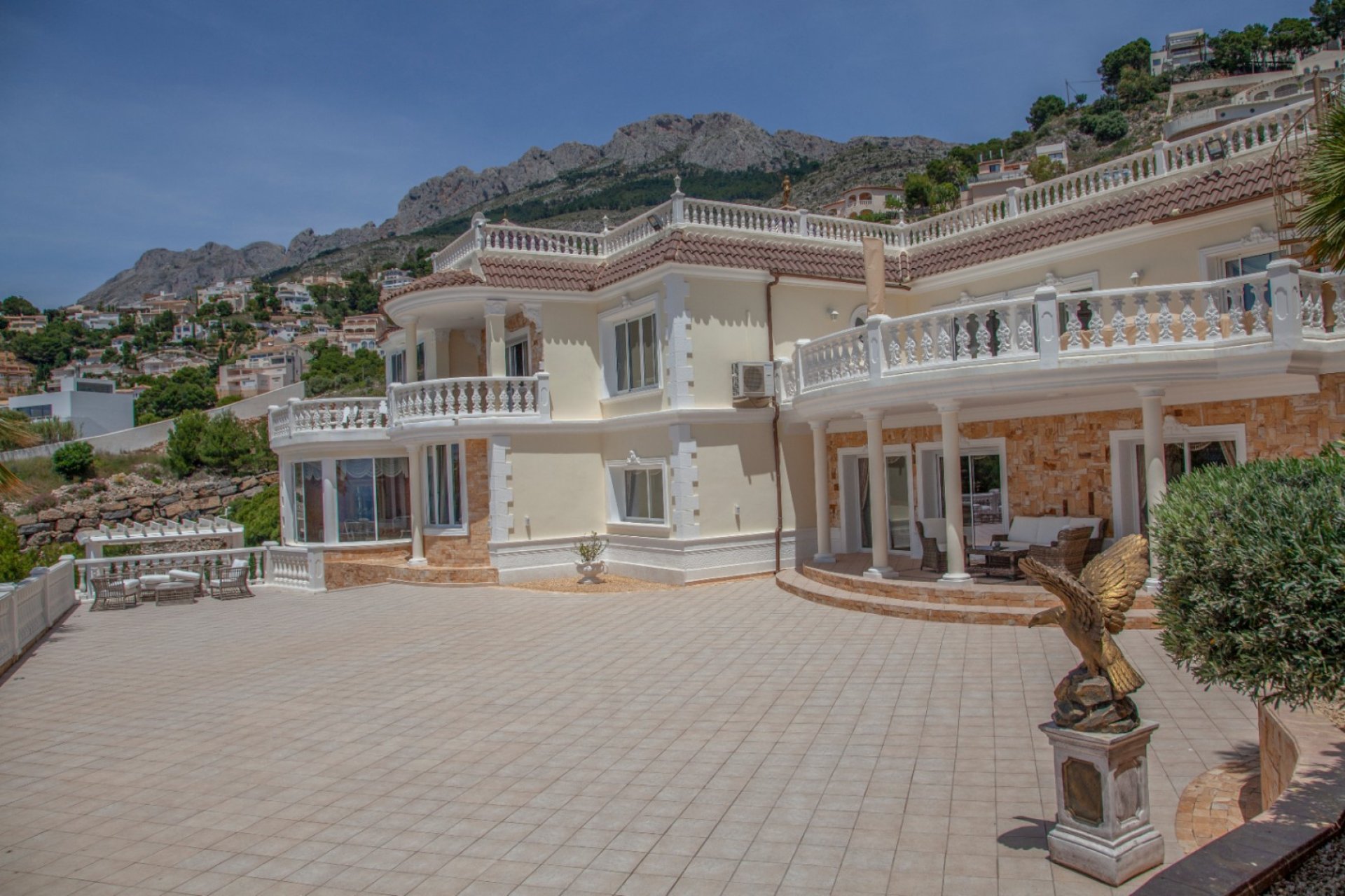 Resale - Villa - Altea