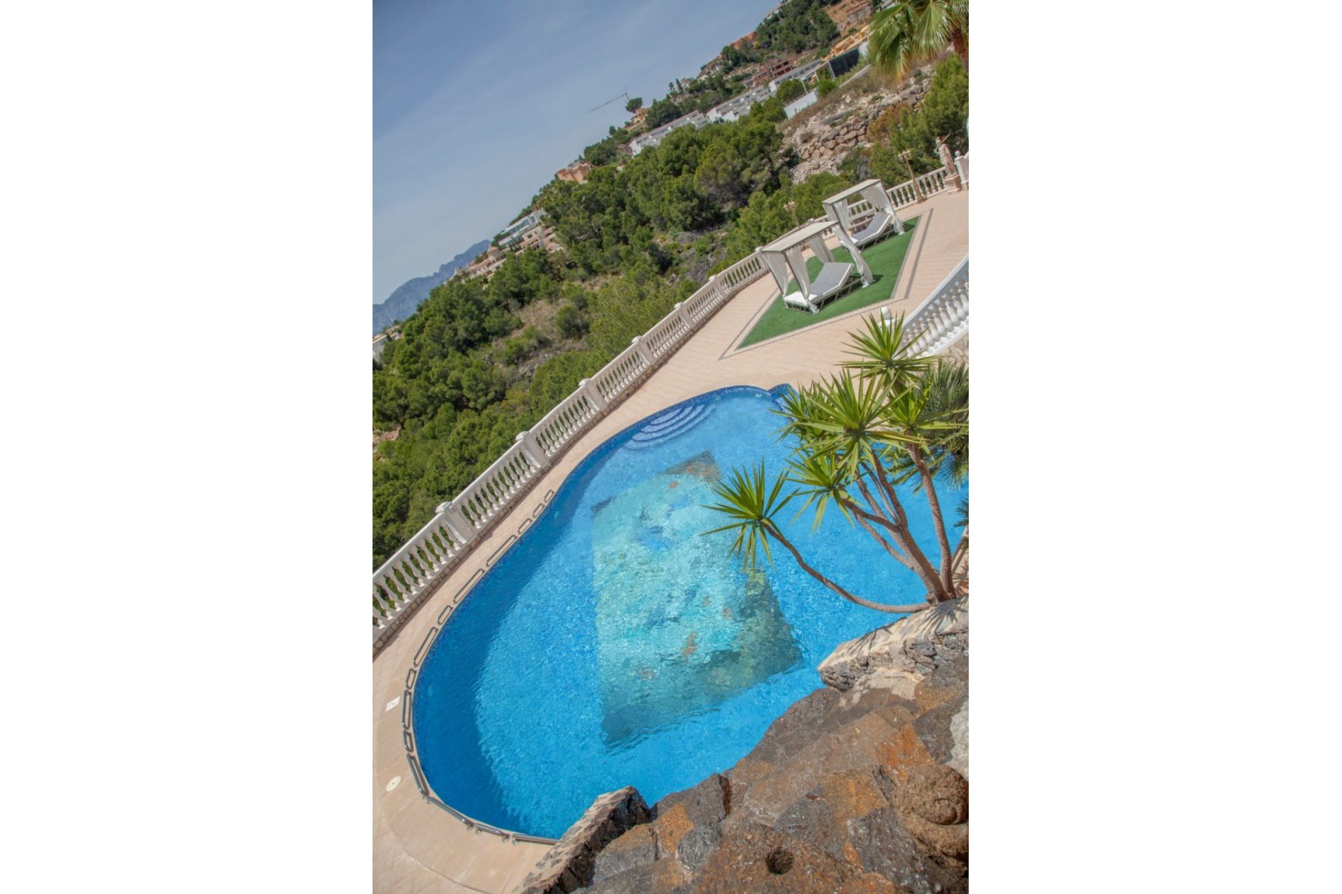 Resale - Villa - Altea