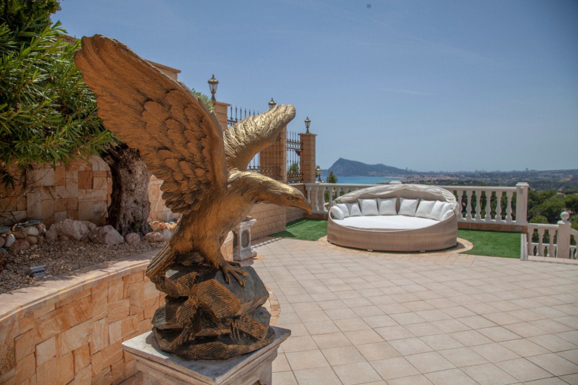 Resale - Villa - Altea