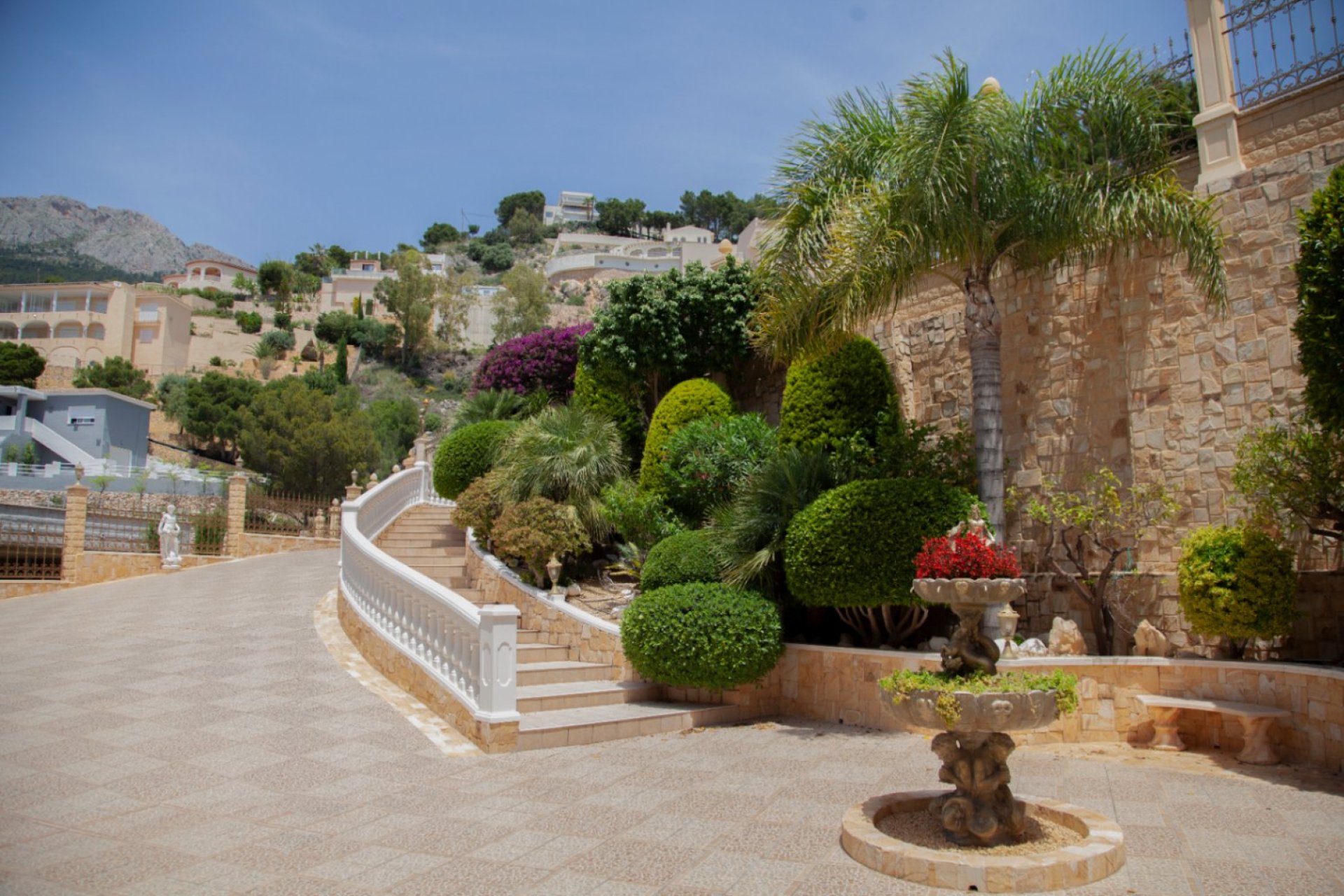 Resale - Villa - Altea