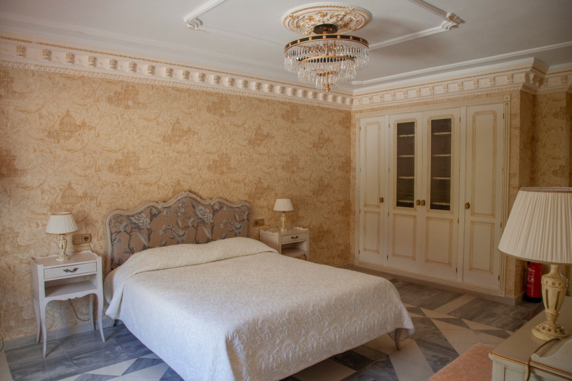 Resale - Villa - Altea