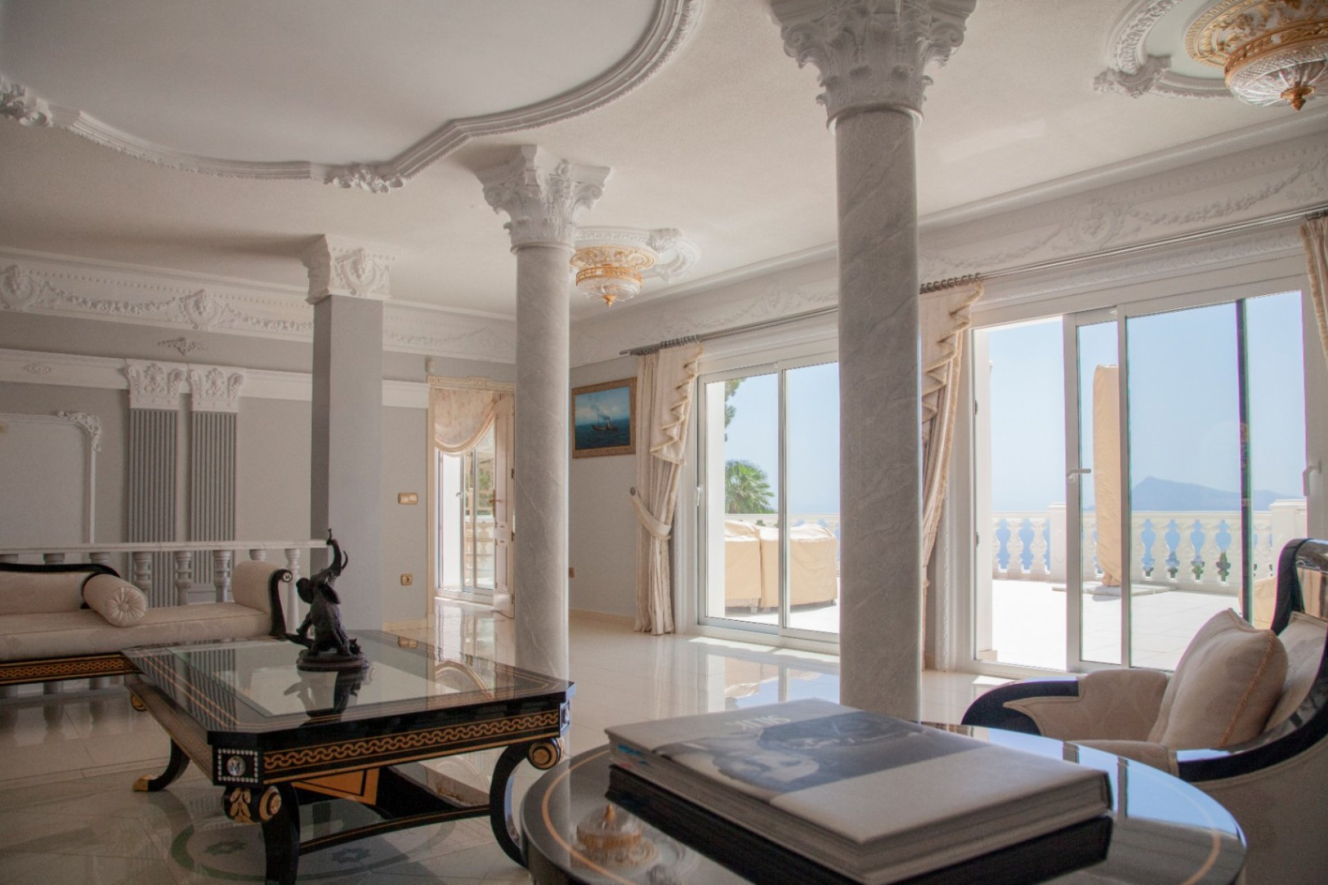 Resale - Villa - Altea