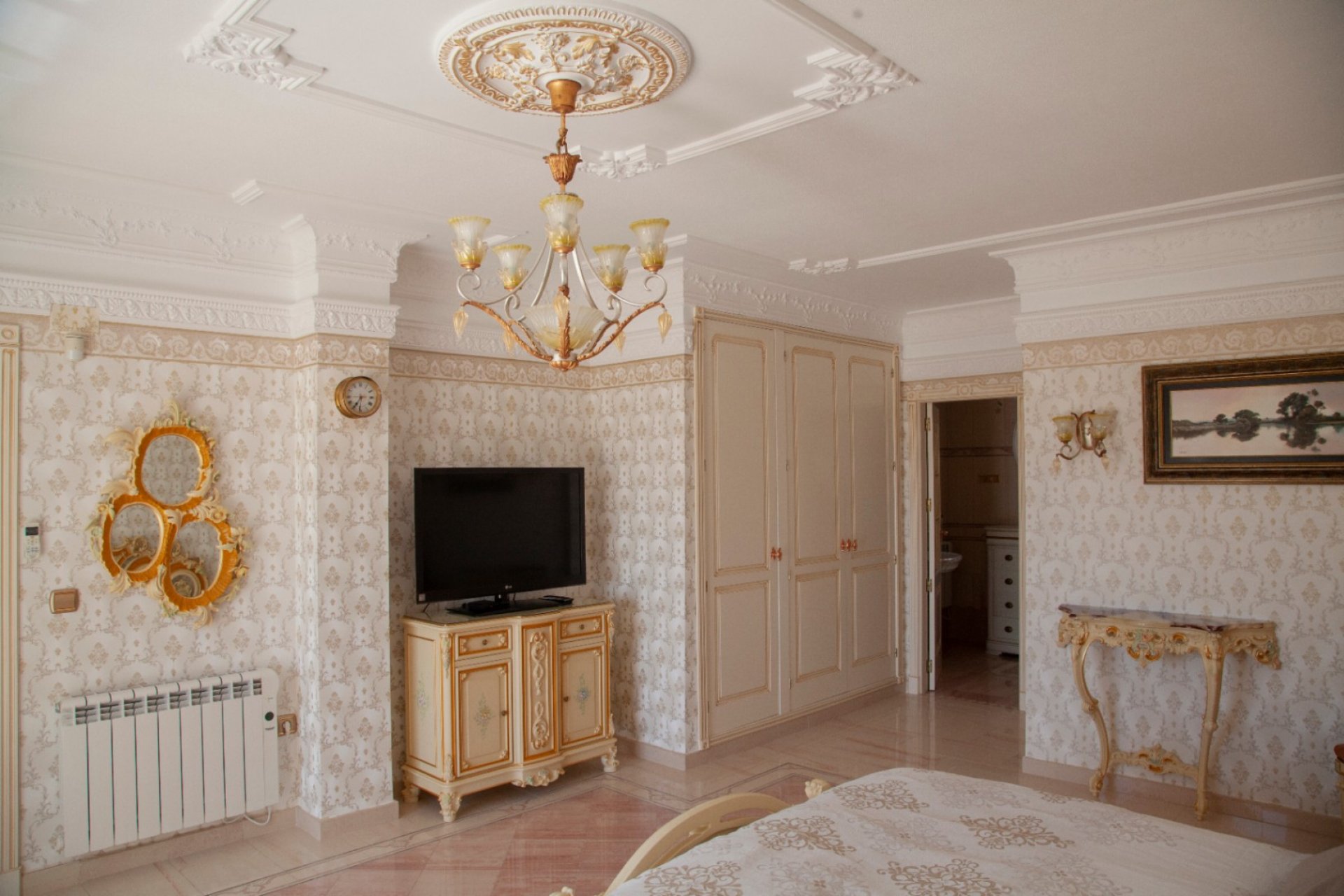 Resale - Villa - Altea
