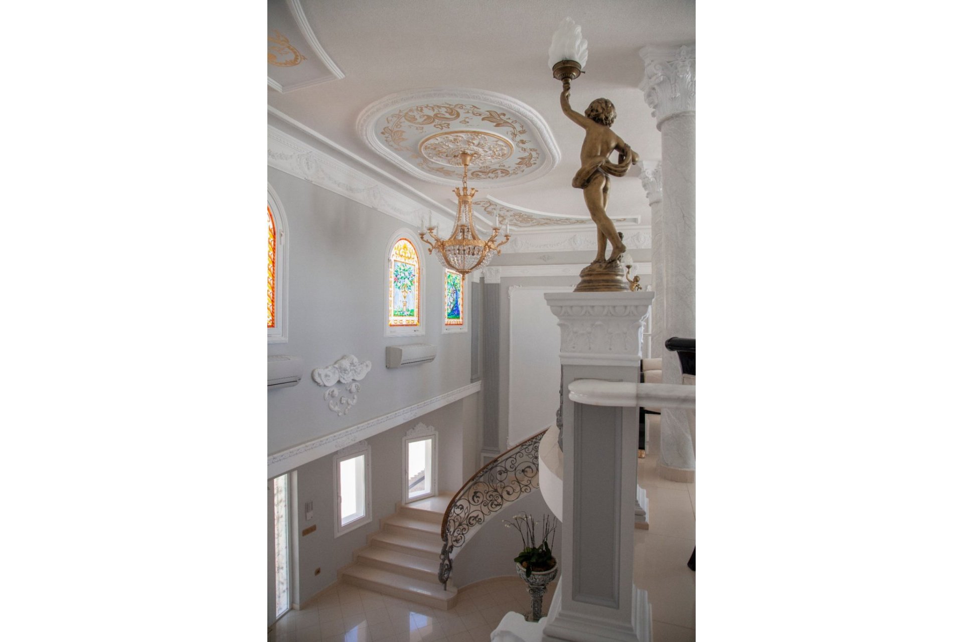 Resale - Villa - Altea