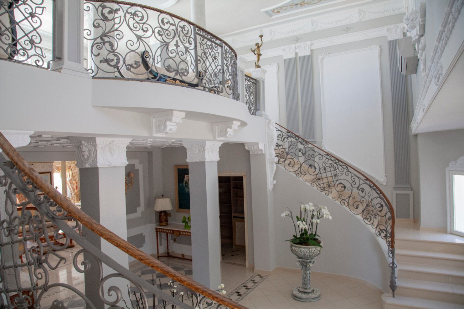 Resale - Villa - Altea