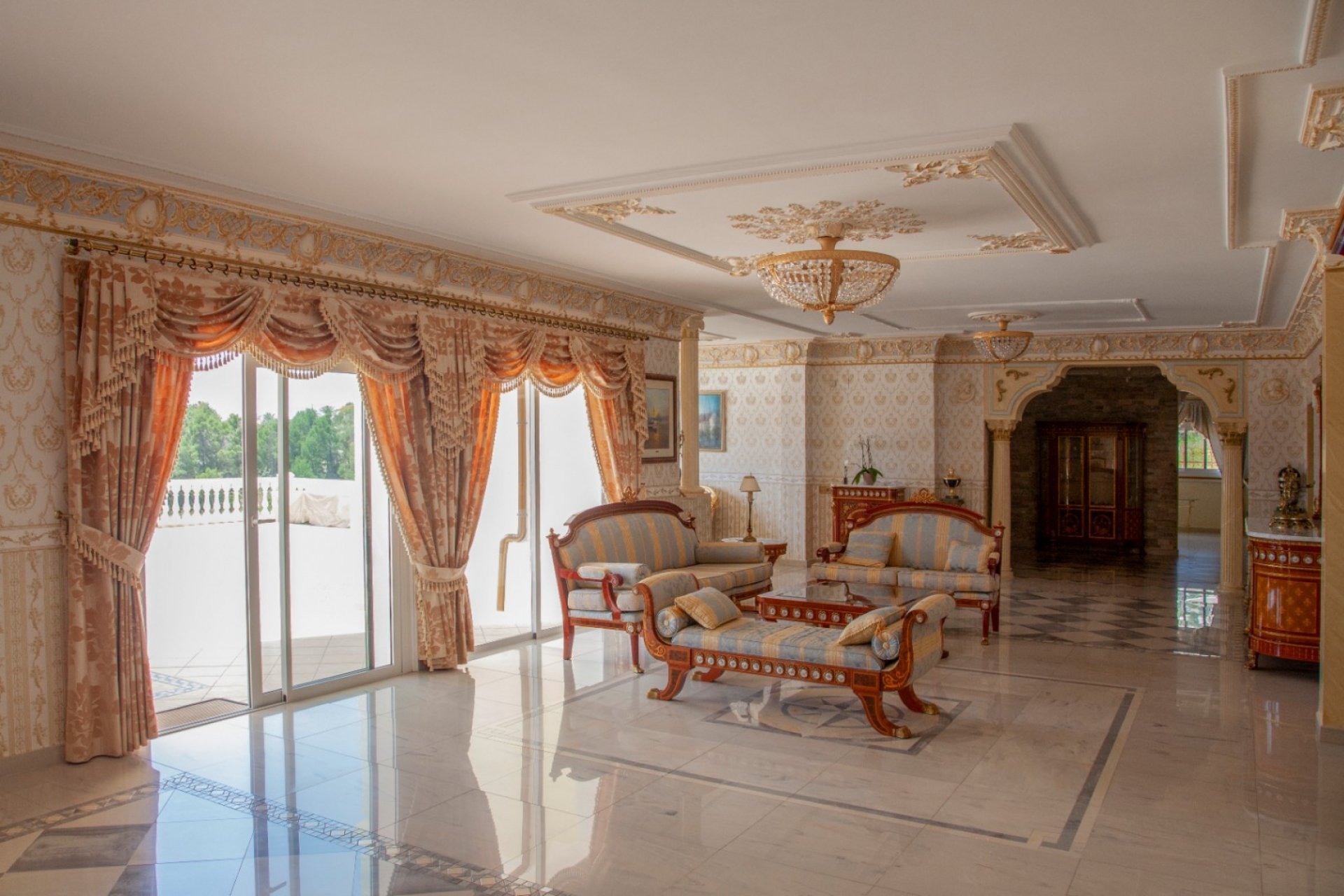 Resale - Villa - Altea