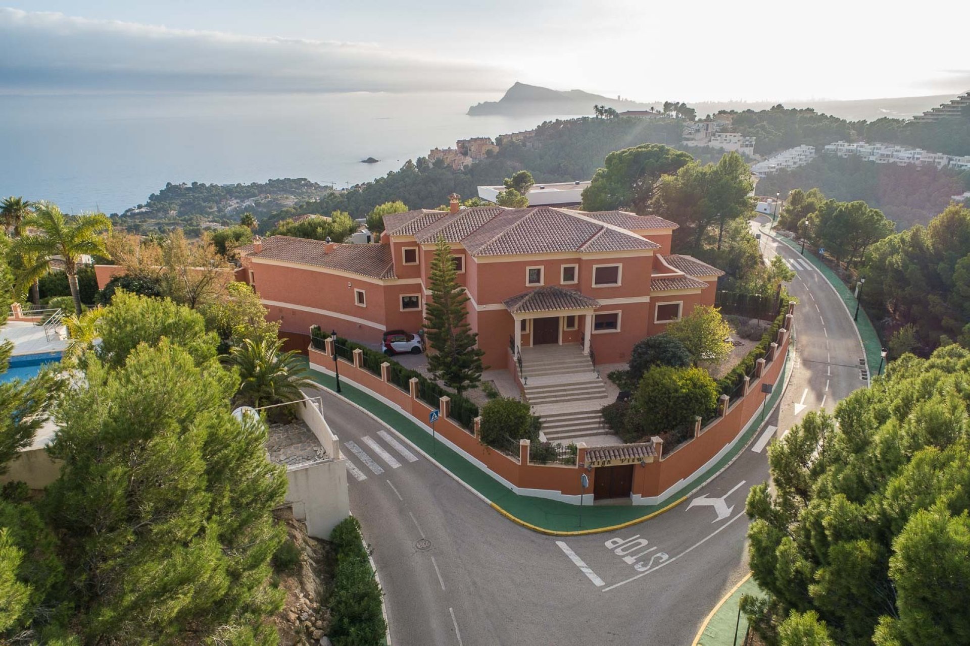 Resale - Villa - Altea