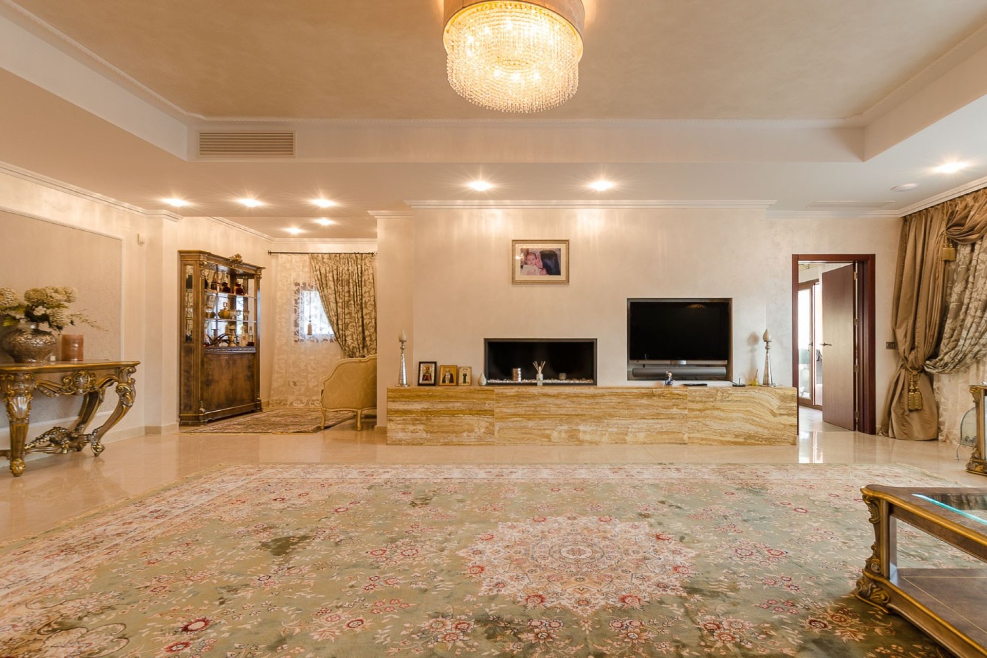 Resale - Villa - Altea