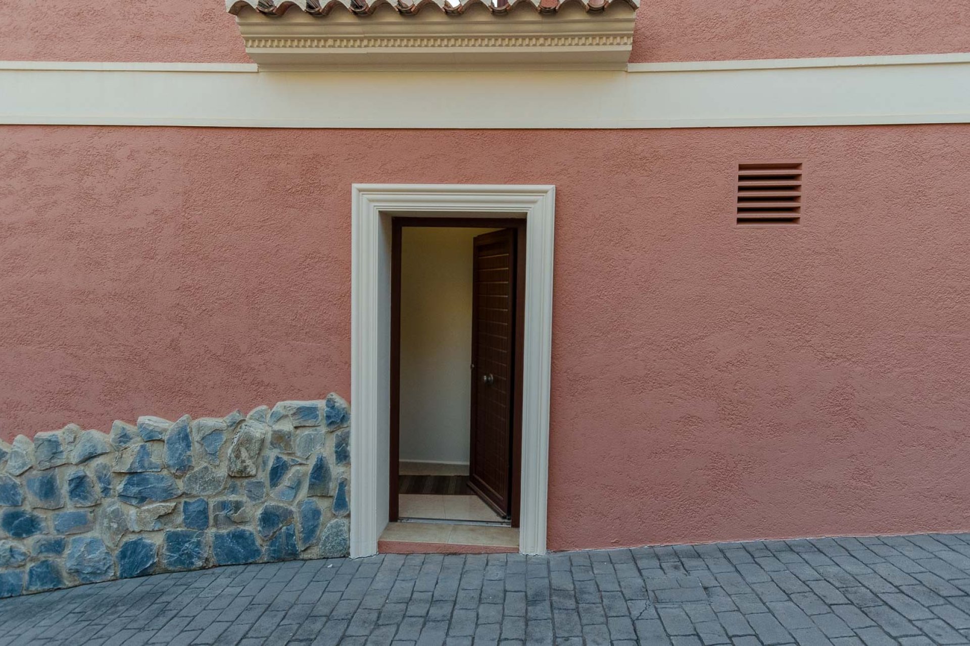 Resale - Villa - Altea