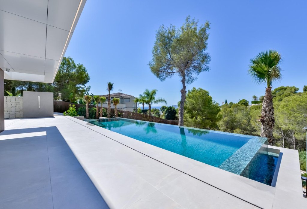 Resale - Villa - Altea