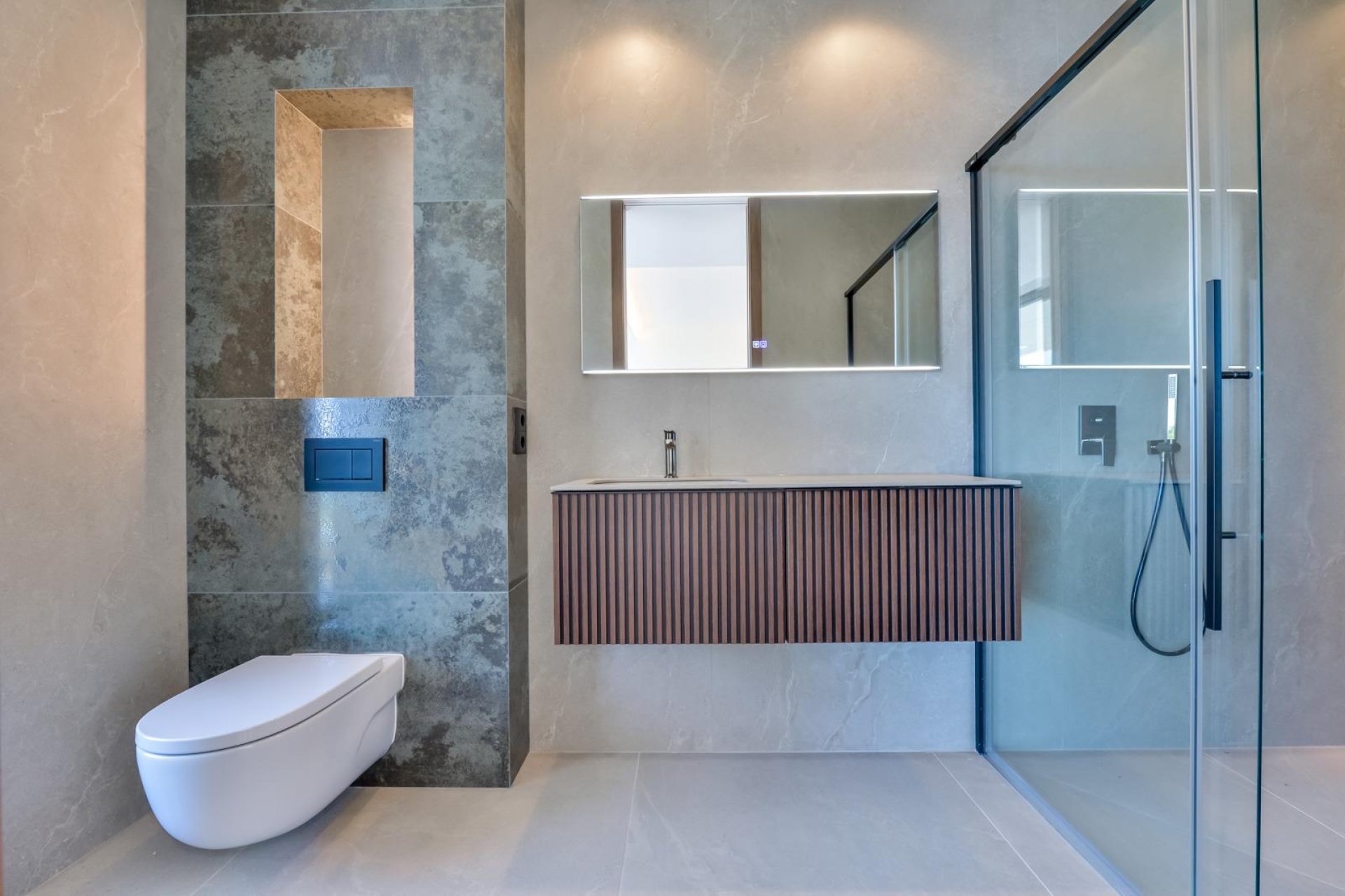 Resale - Villa - Altea