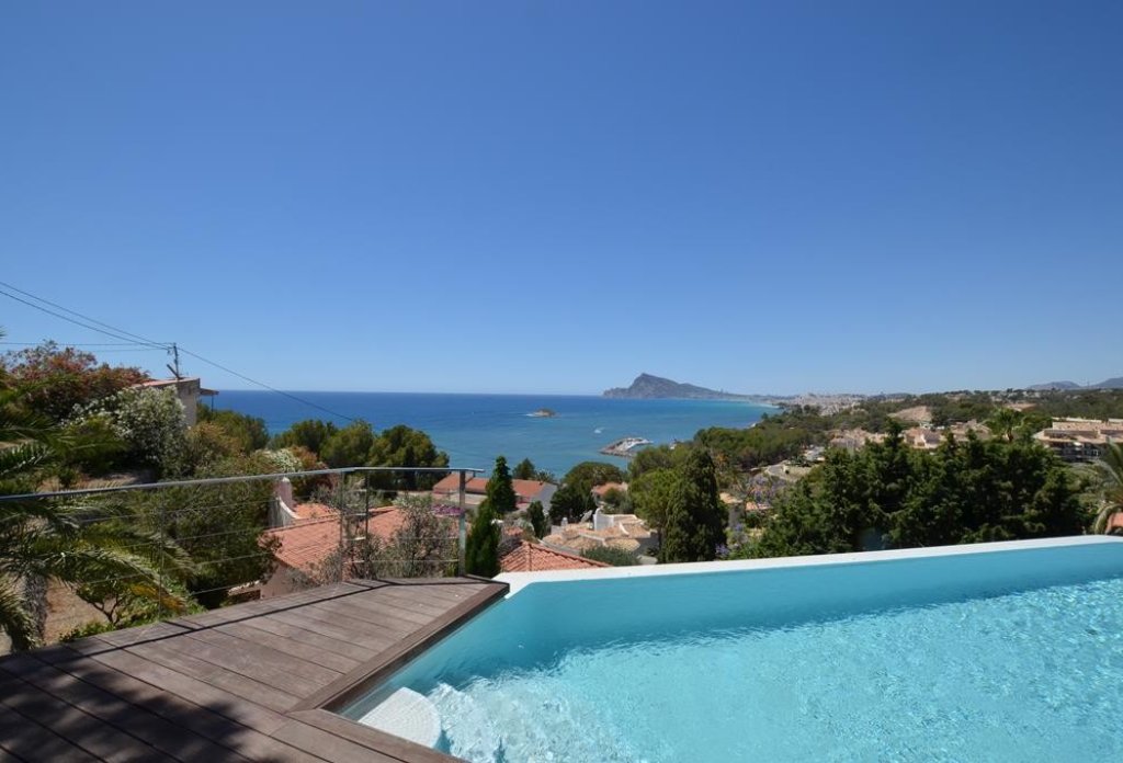 Resale - Villa - Altea