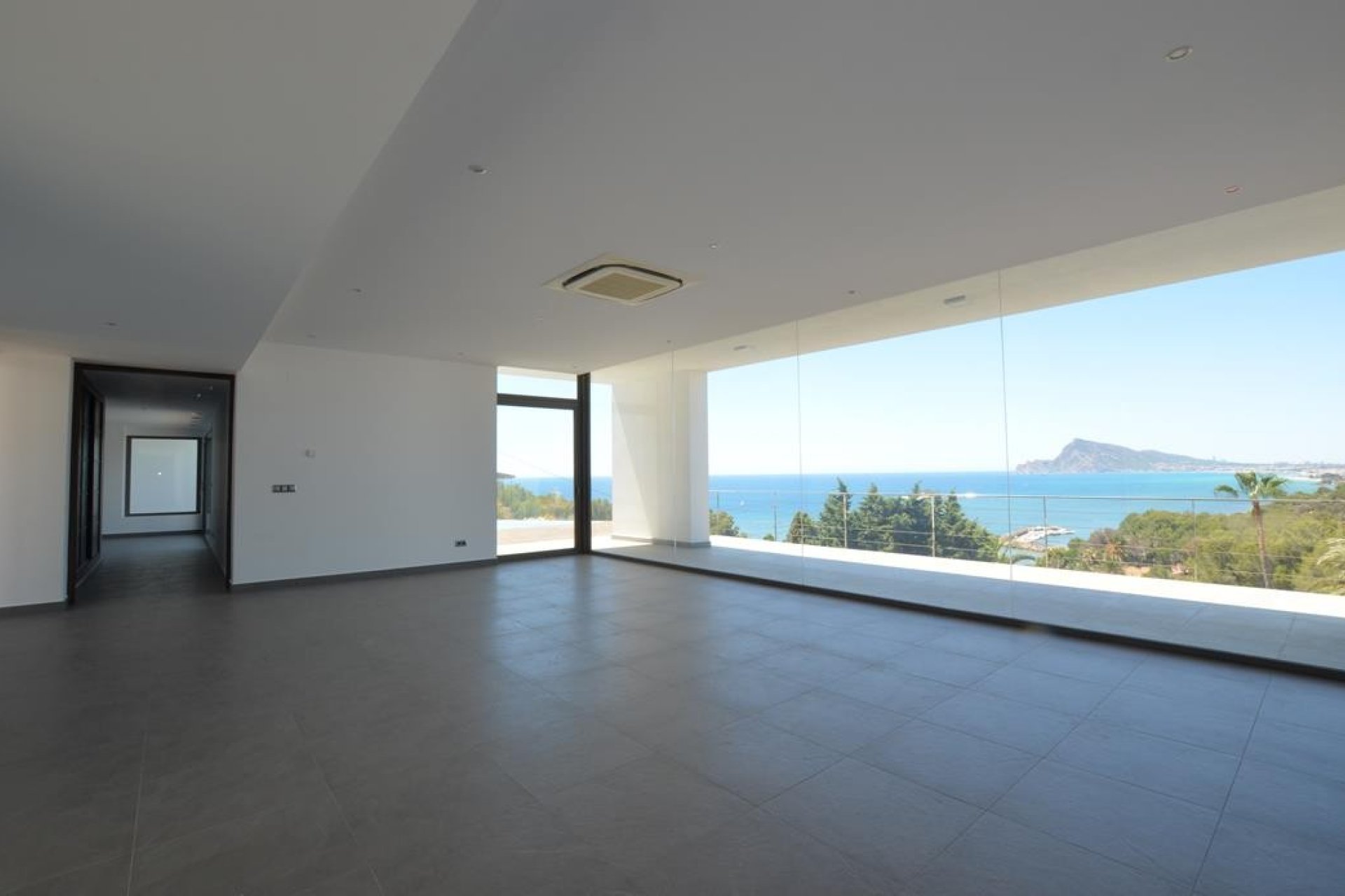 Resale - Villa - Altea