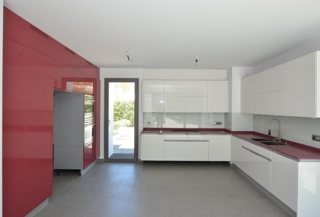 Resale - Villa - Altea