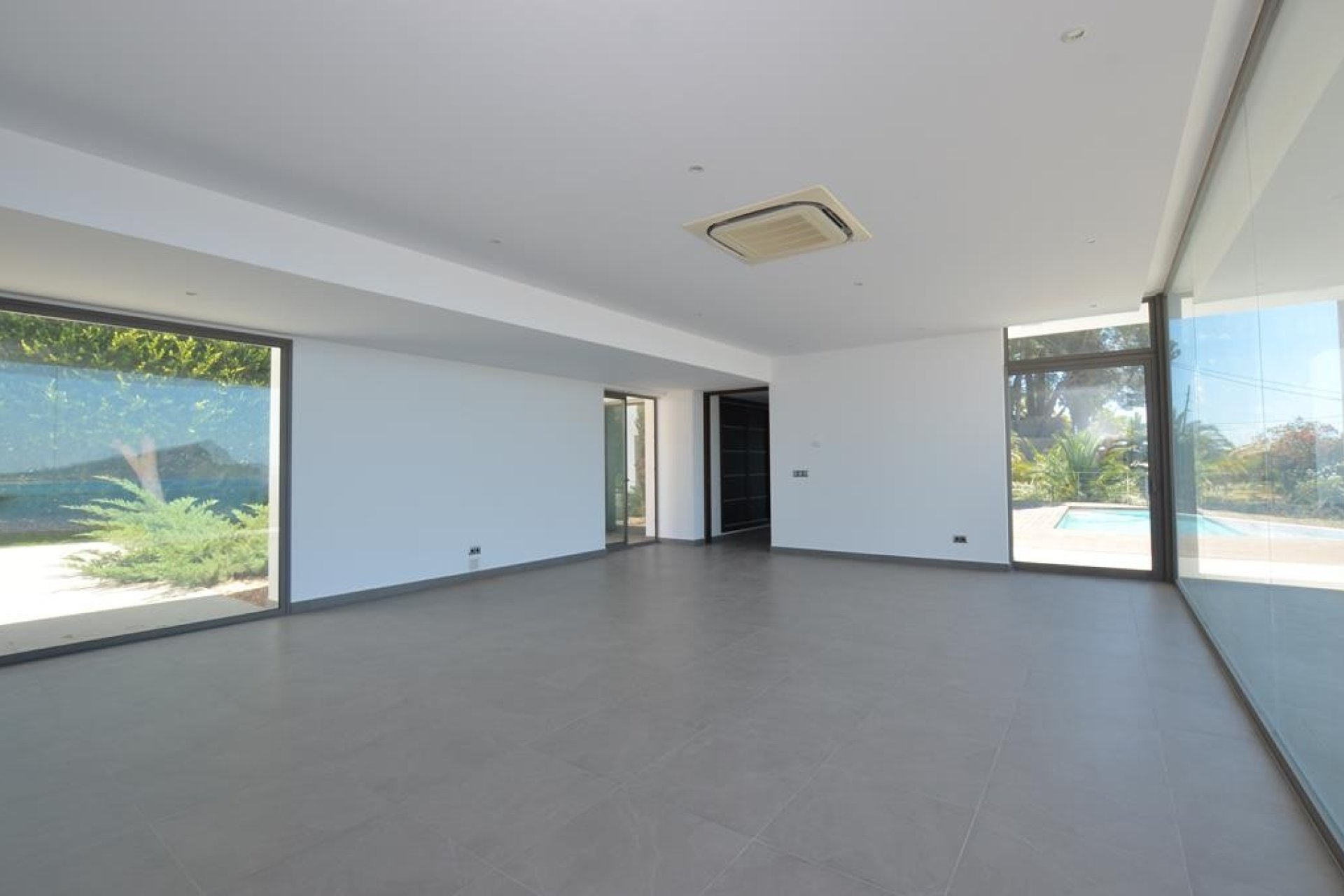 Resale - Villa - Altea