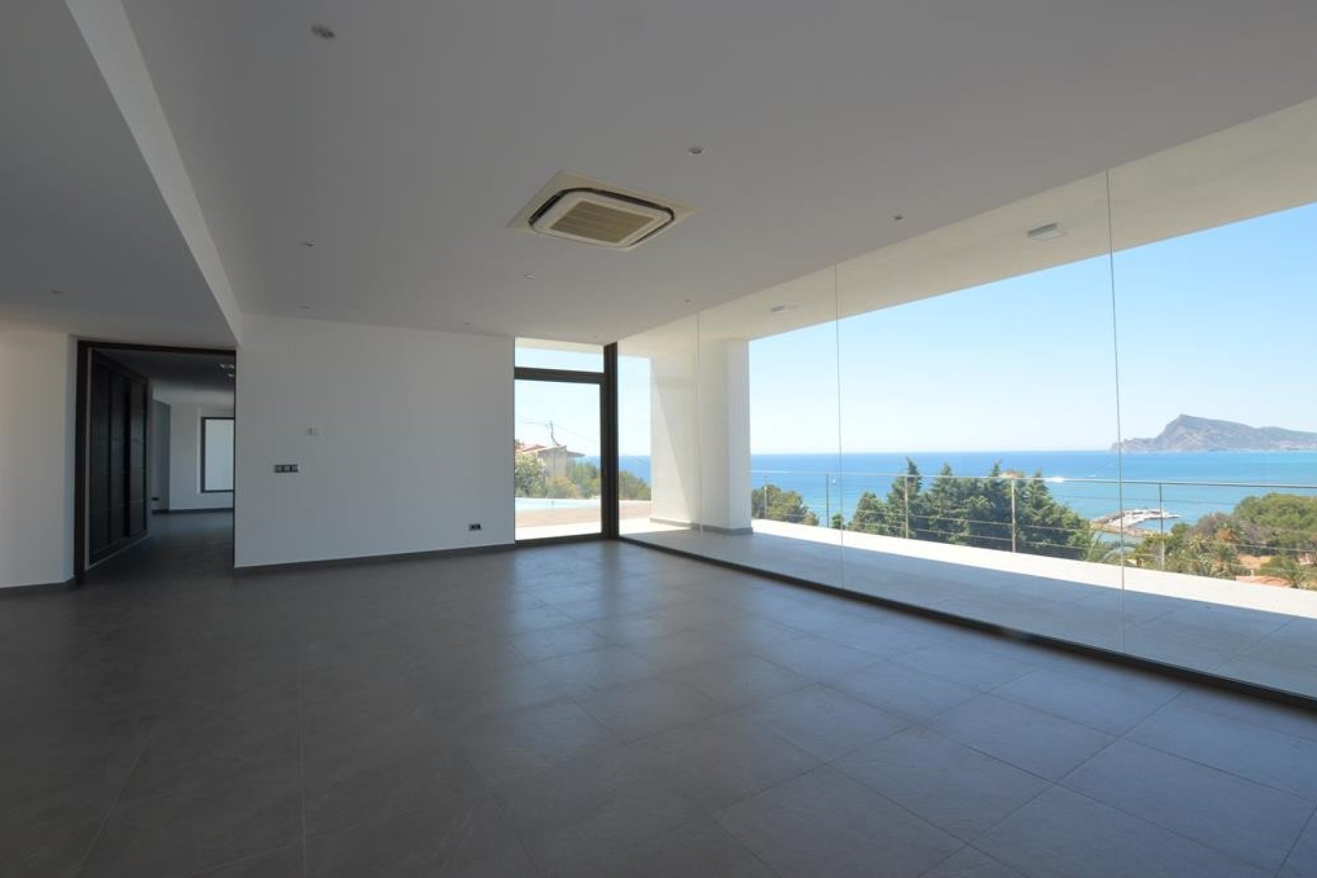 Resale - Villa - Altea