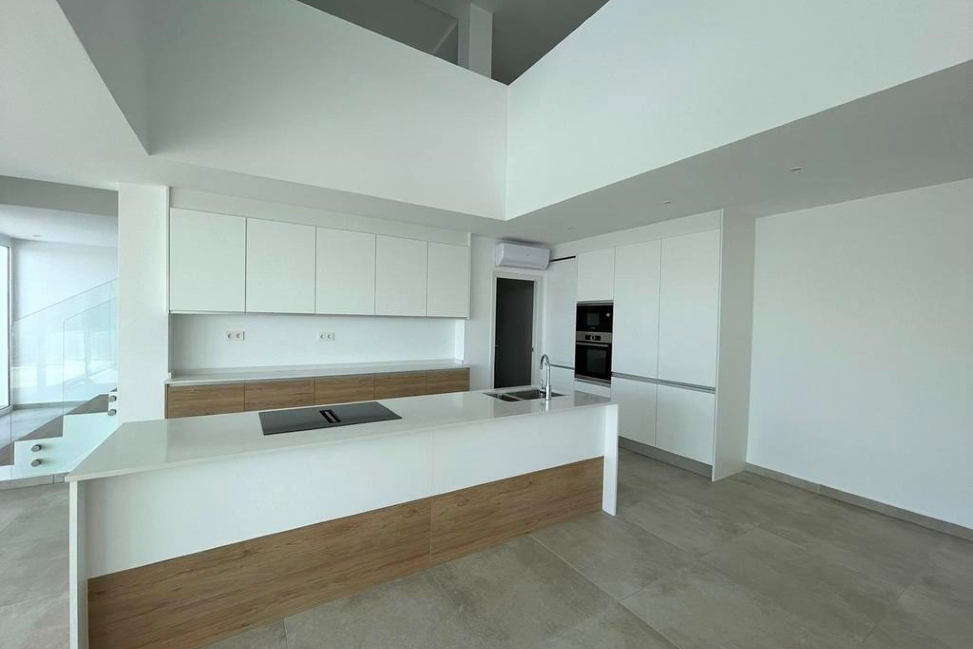 Resale - Villa - Altea