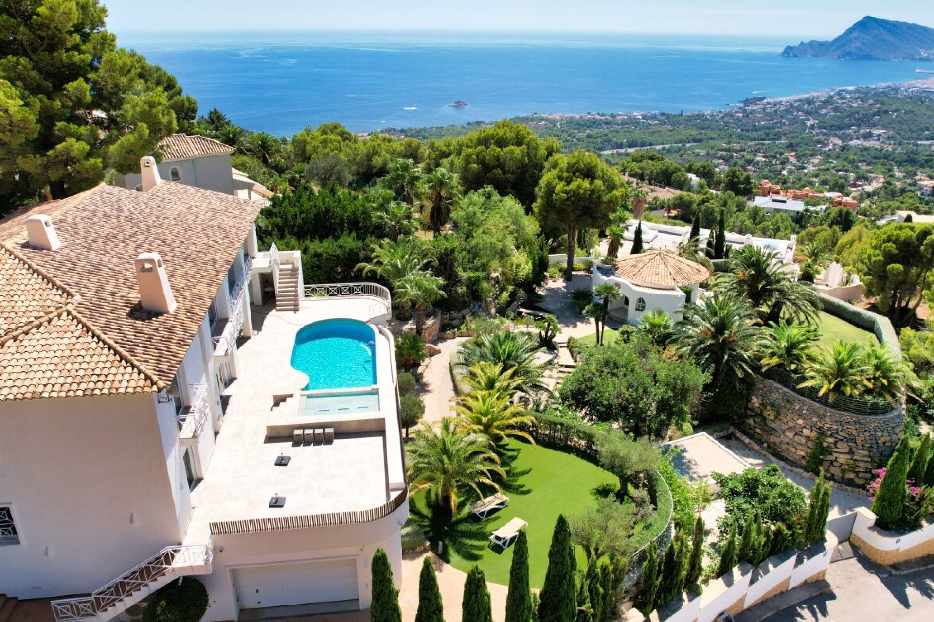 Resale - Villa - Altea