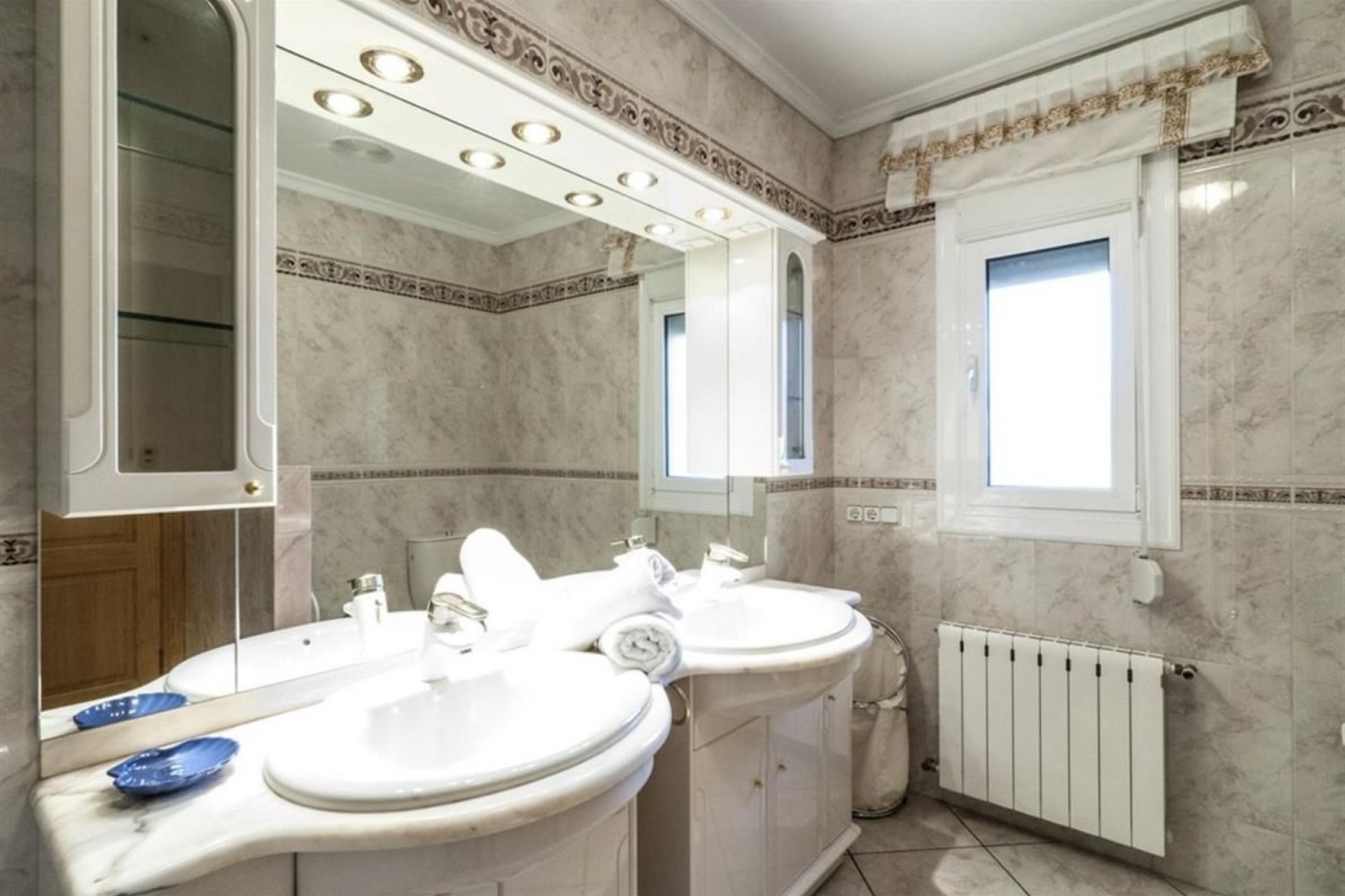 Resale - Villa - Benissa