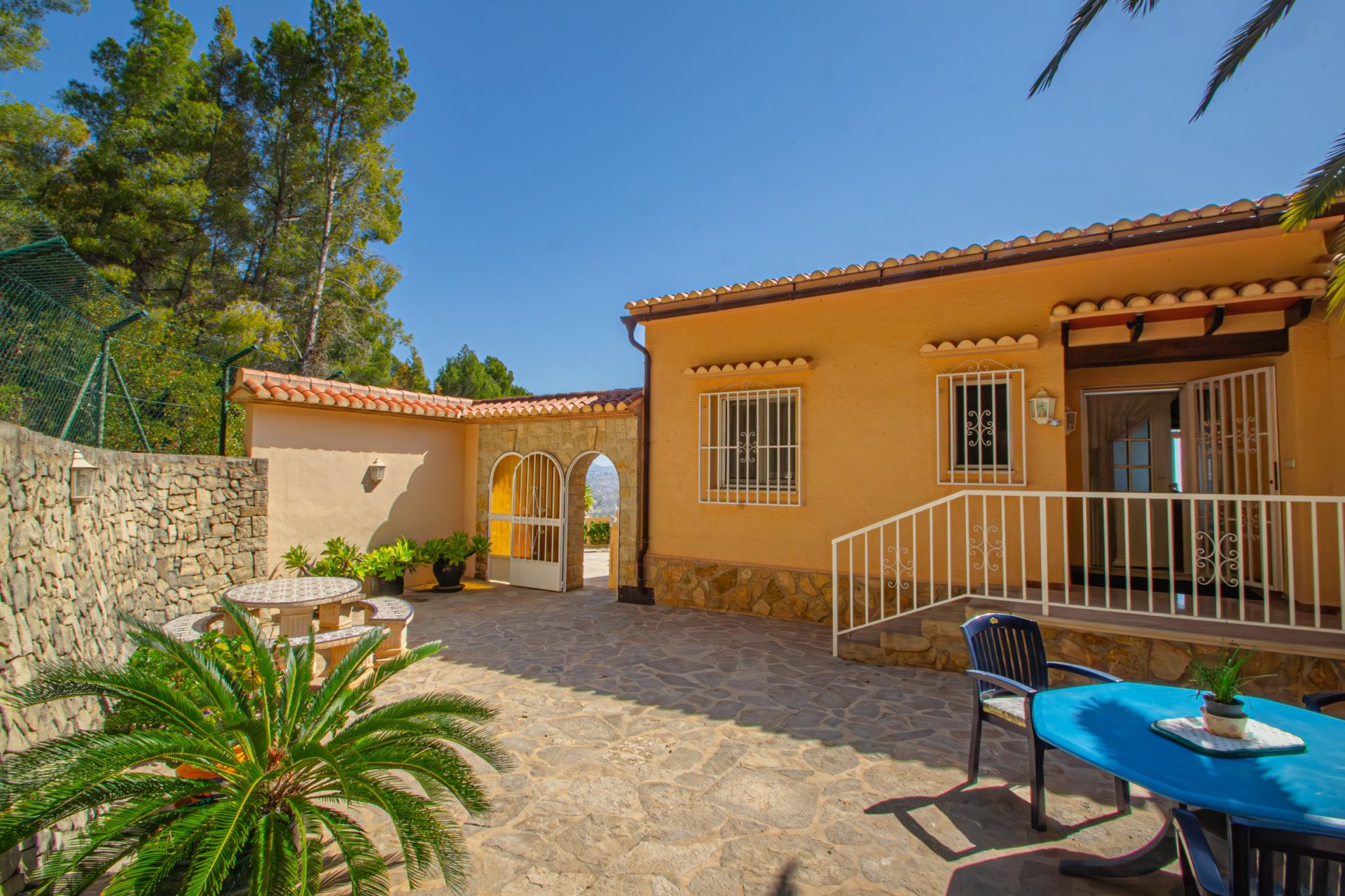 Resale - Villa - Benissa