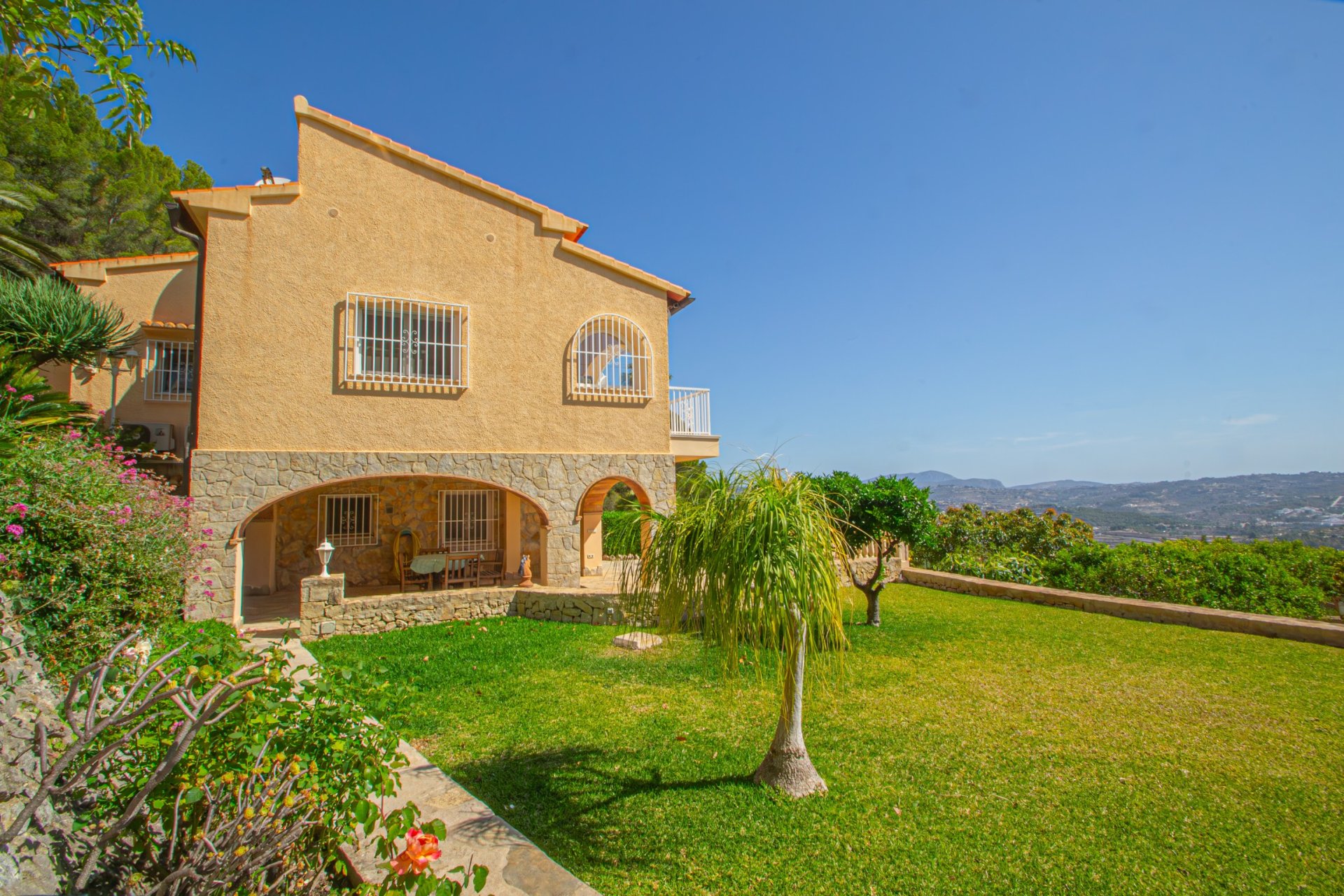 Resale - Villa - Benissa