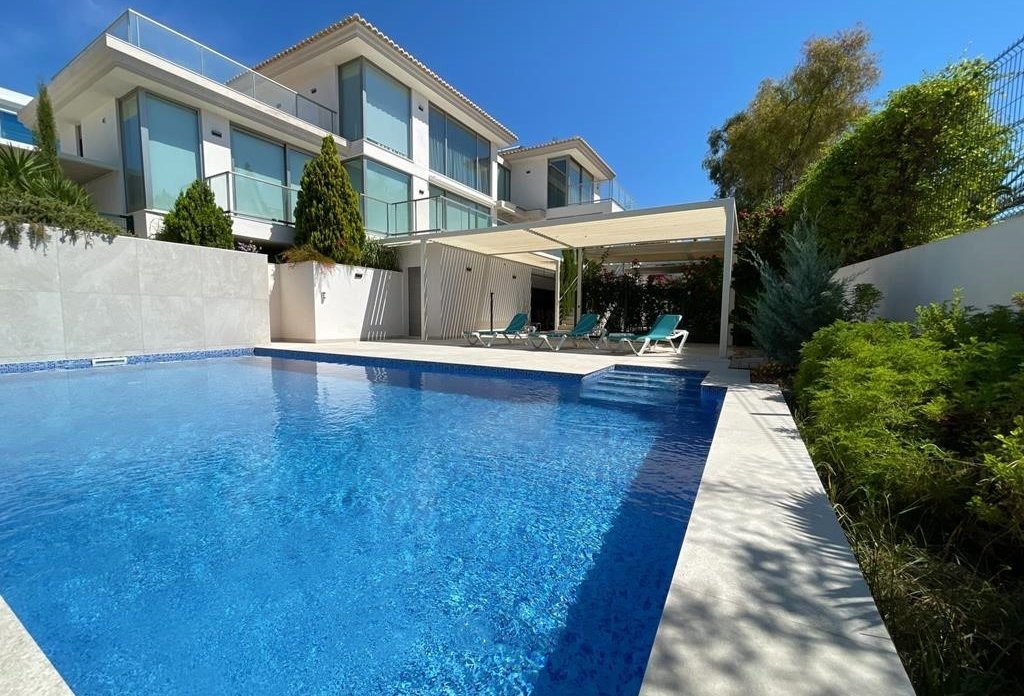 Resale - Villa - Calpe - Basetes