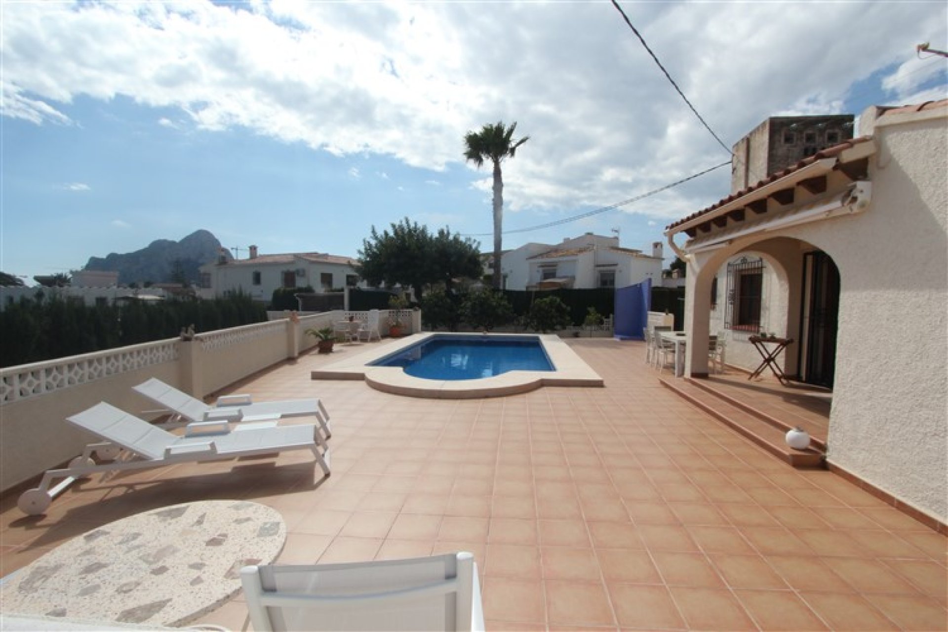 Resale - Villa - Calpe - Colari