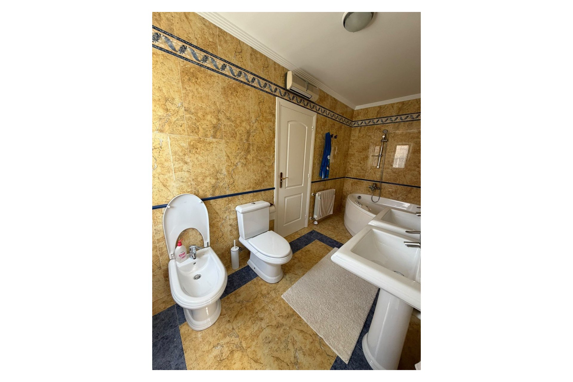 Resale - Villa - Calpe - Cometa