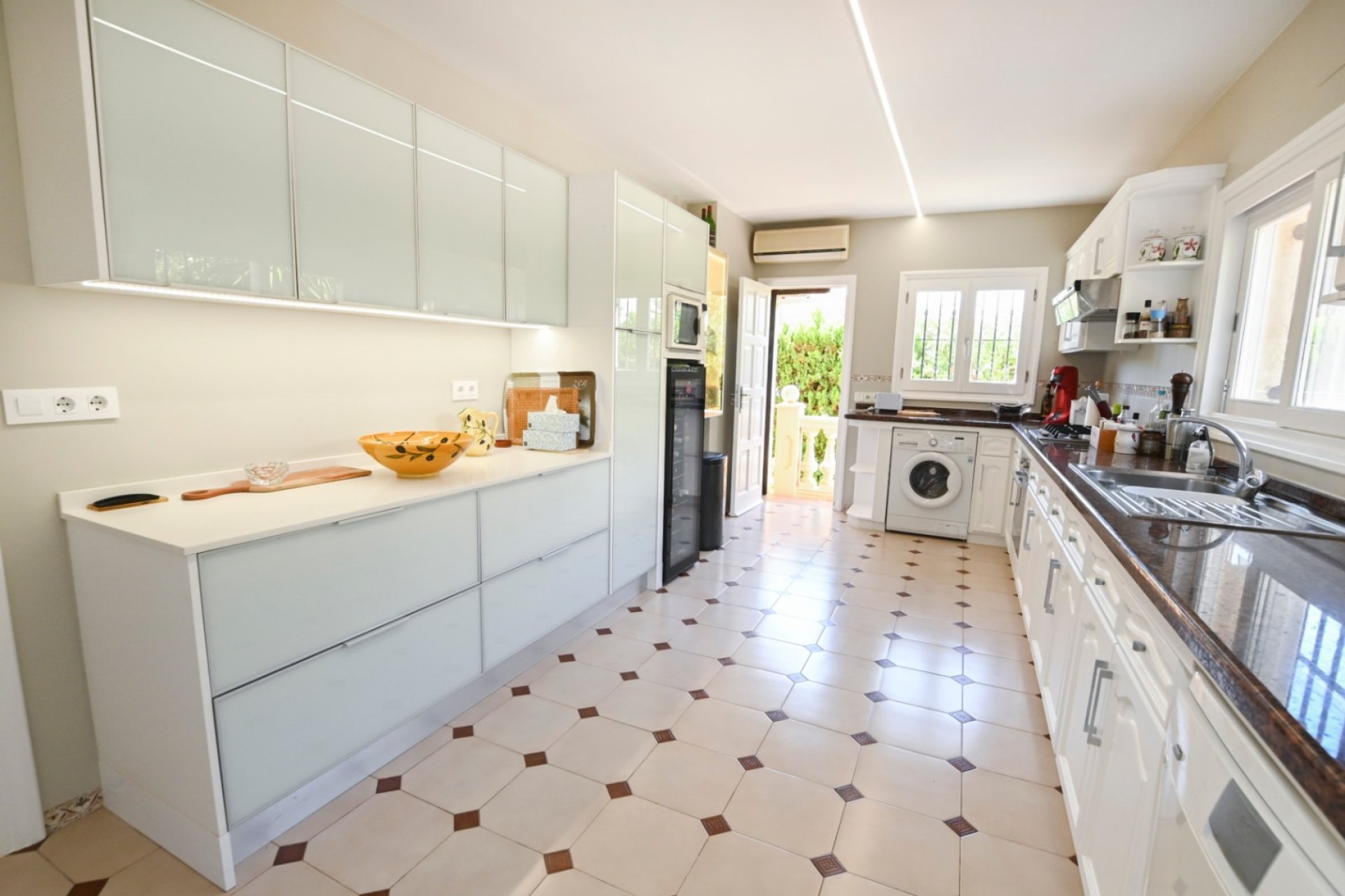 Resale - Villa - Calpe - Cucarres